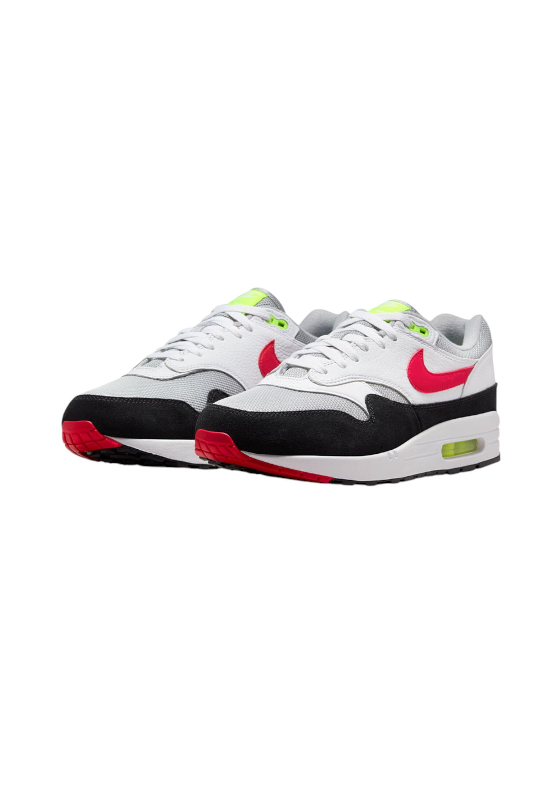 NIKE picture