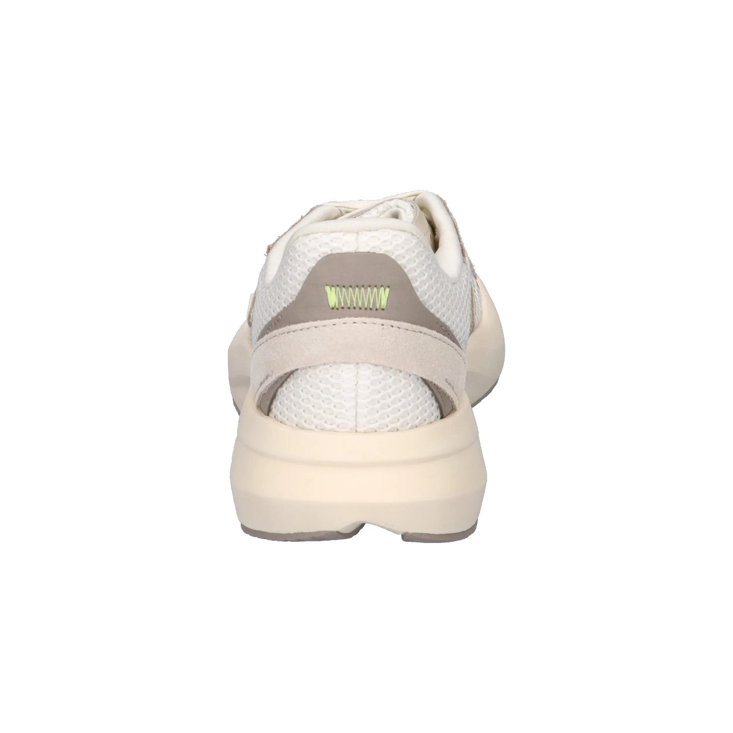 Baskets femme adidas Lightblaze 13/15
