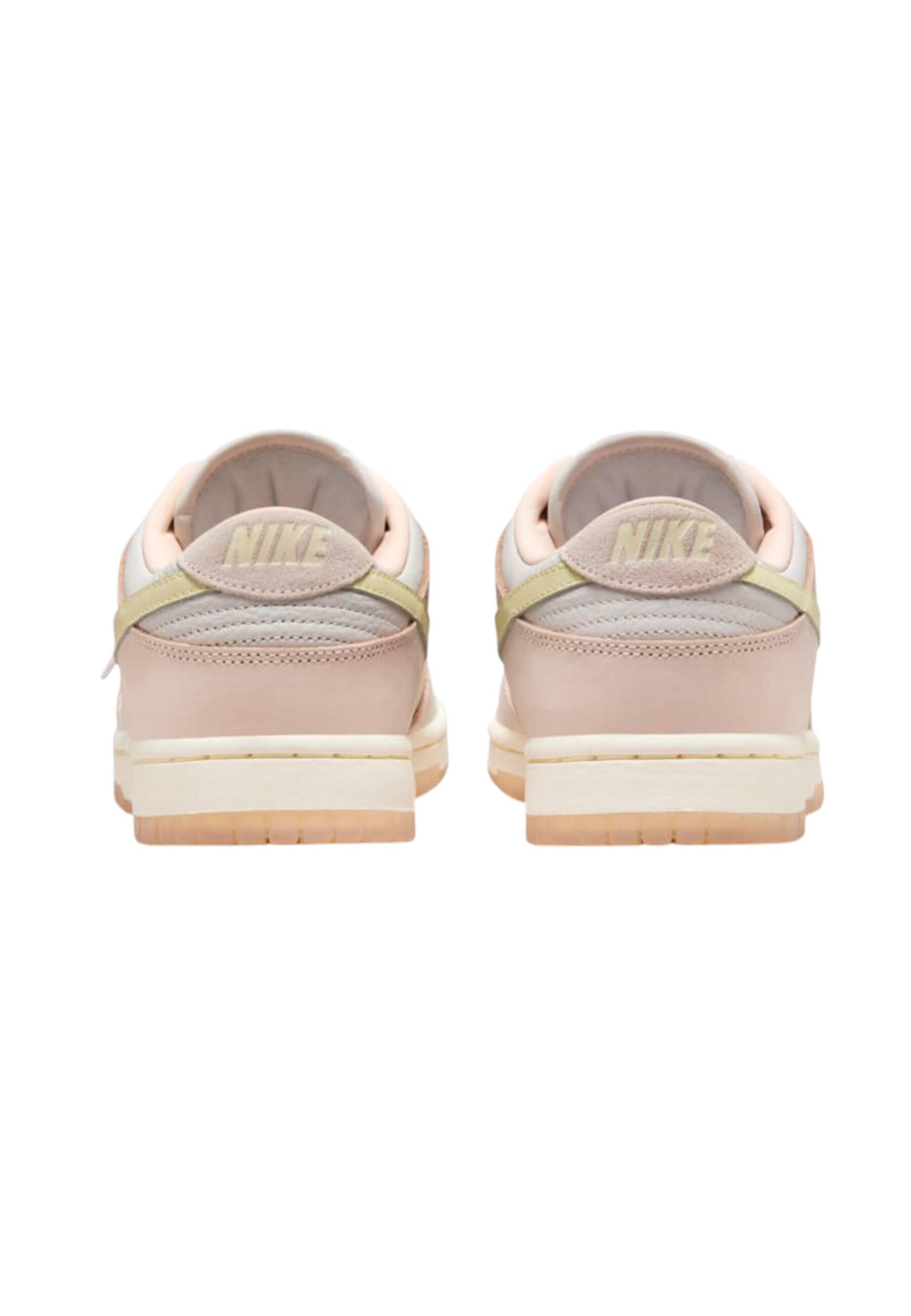 Nike Sportswear - Sneakers W NIKE DUNK LOW PRM in sintetico per donna 3/4