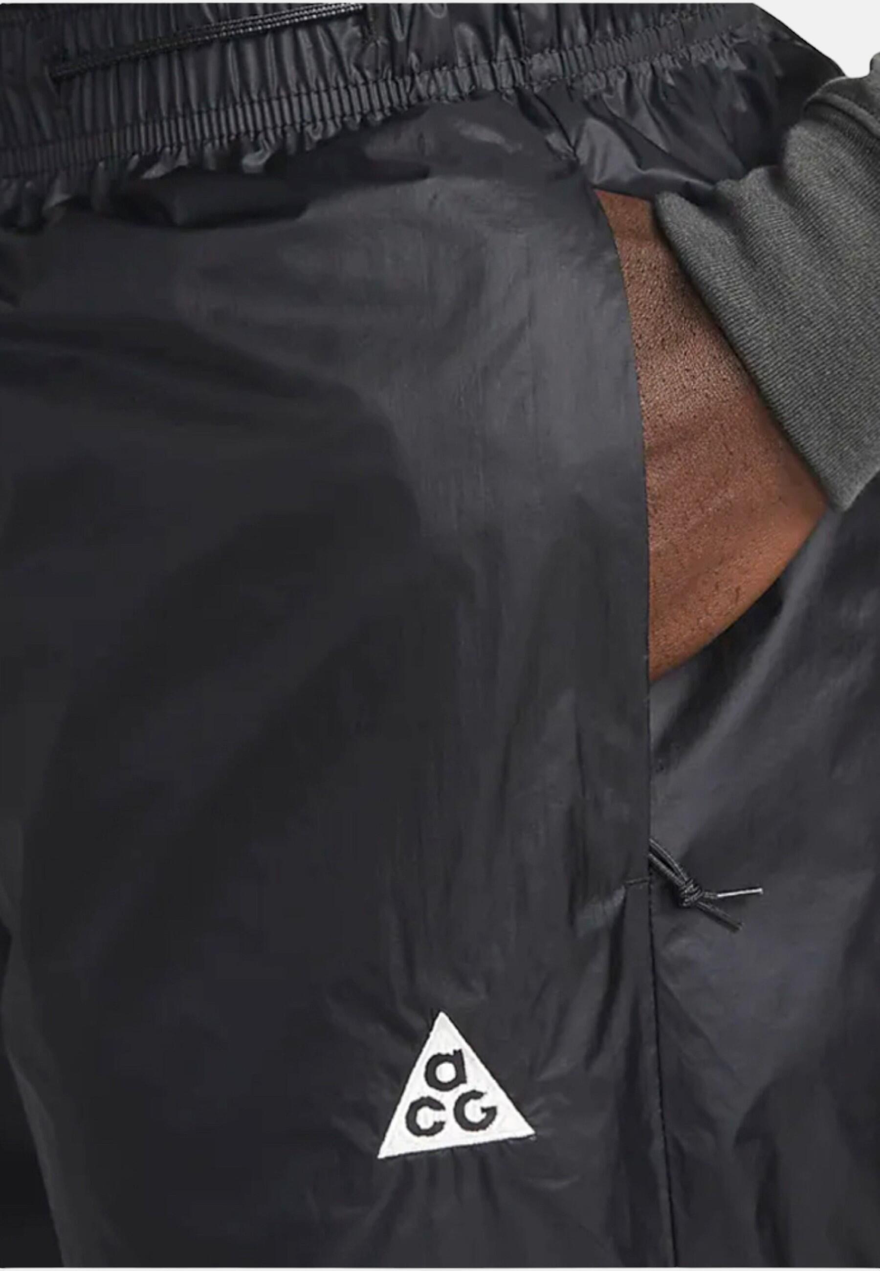 Nike Sportswear - Pantaloni tuta ACG in Nylon per uomo 3/4