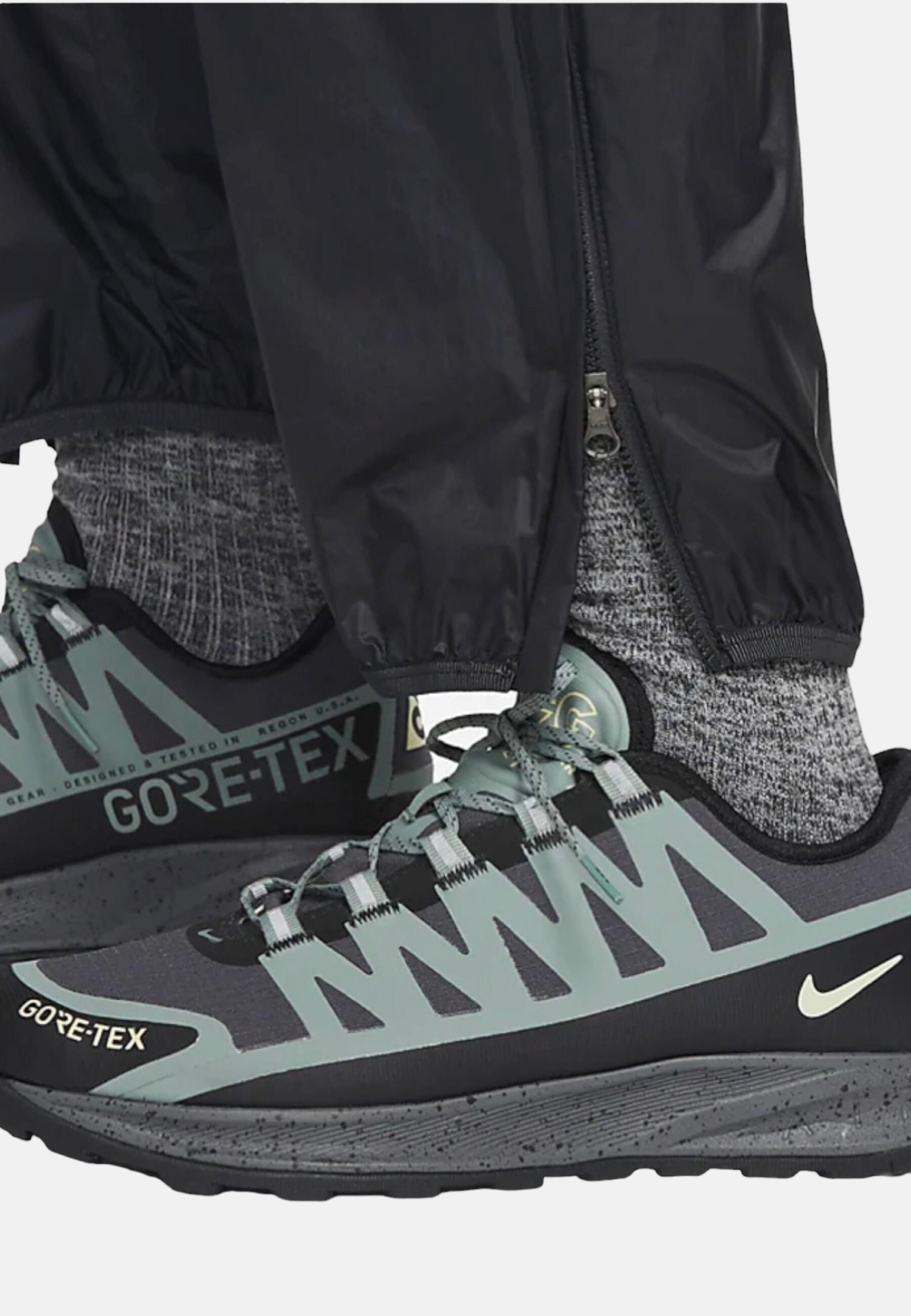 Nike Sportswear - Pantaloni tuta ACG in Nylon per uomo 4/4