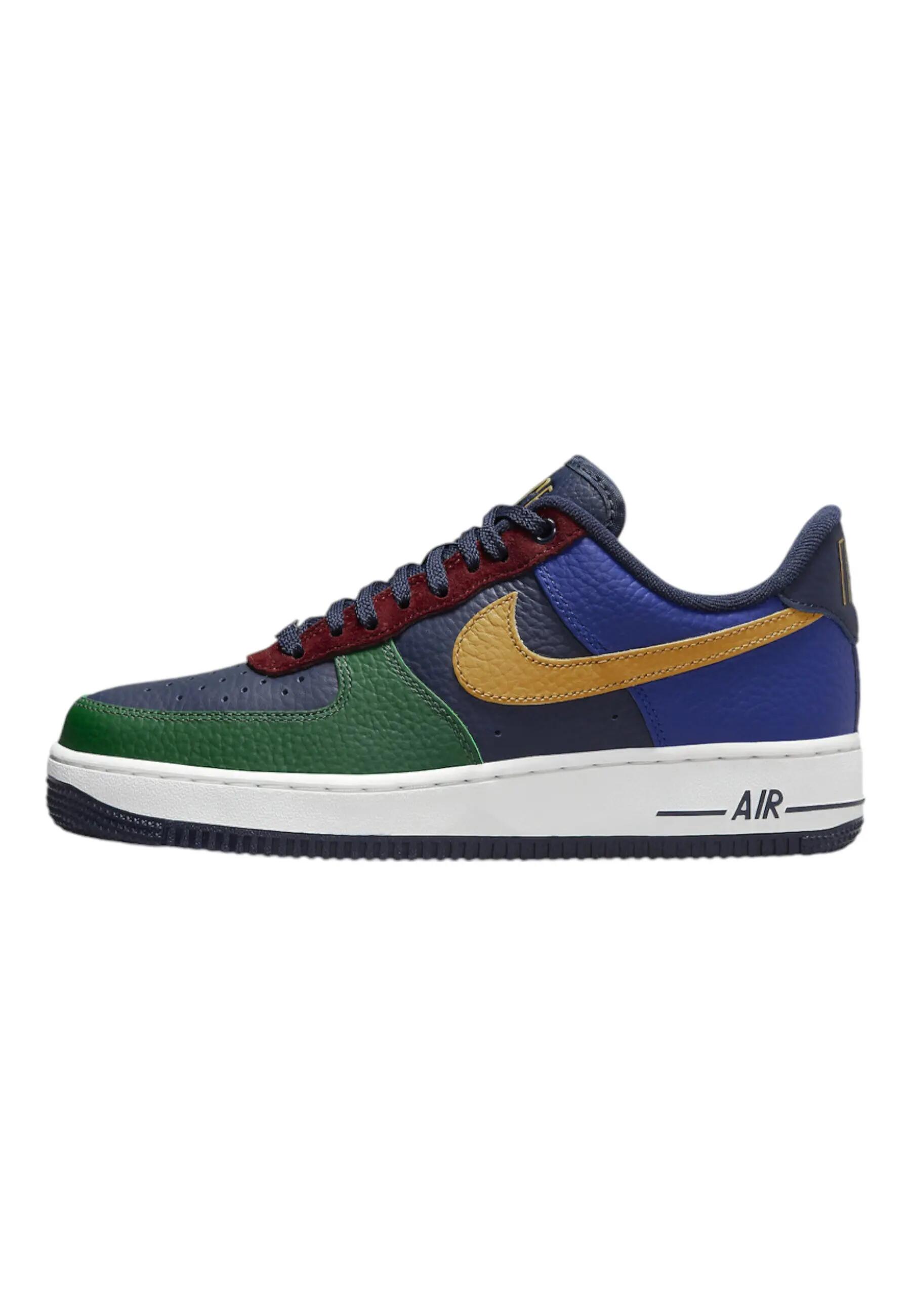 NIKE picture