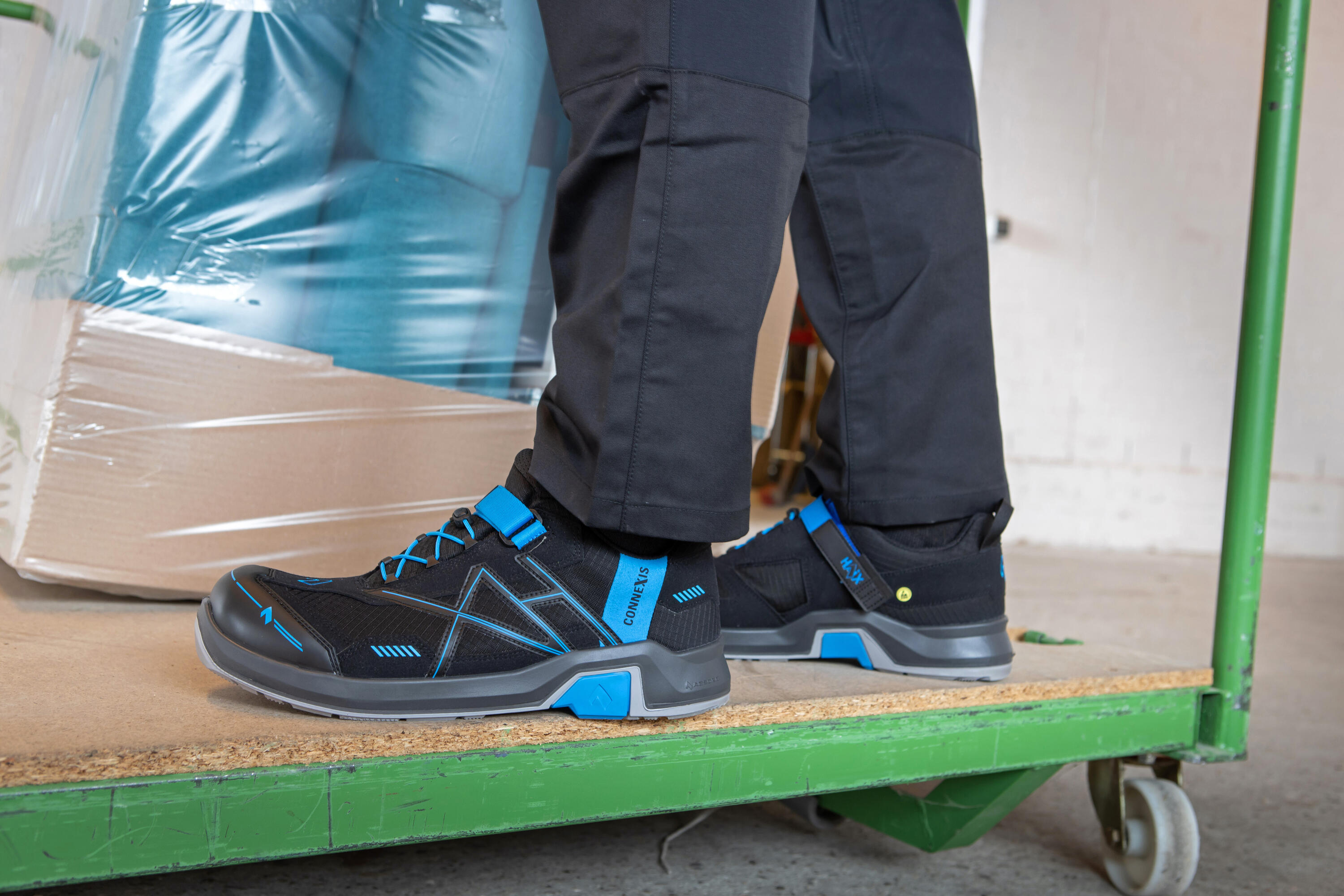 HAIX Veiligheidsschoenen CONNEXIS Safety T S1 laag zwart-blauw 4/6