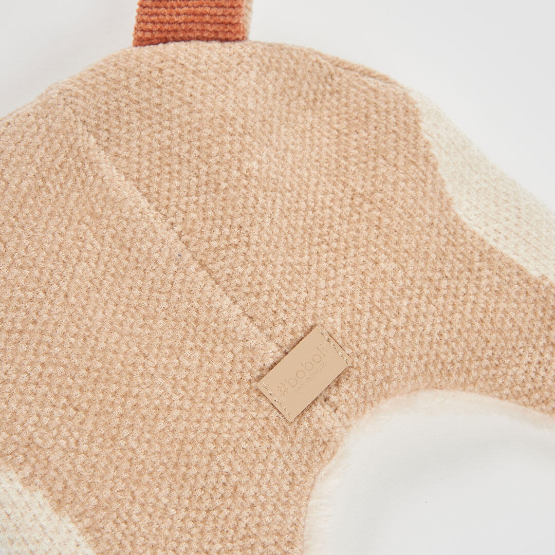 Gorro marrón con diseño de ciervo bebé 2/3