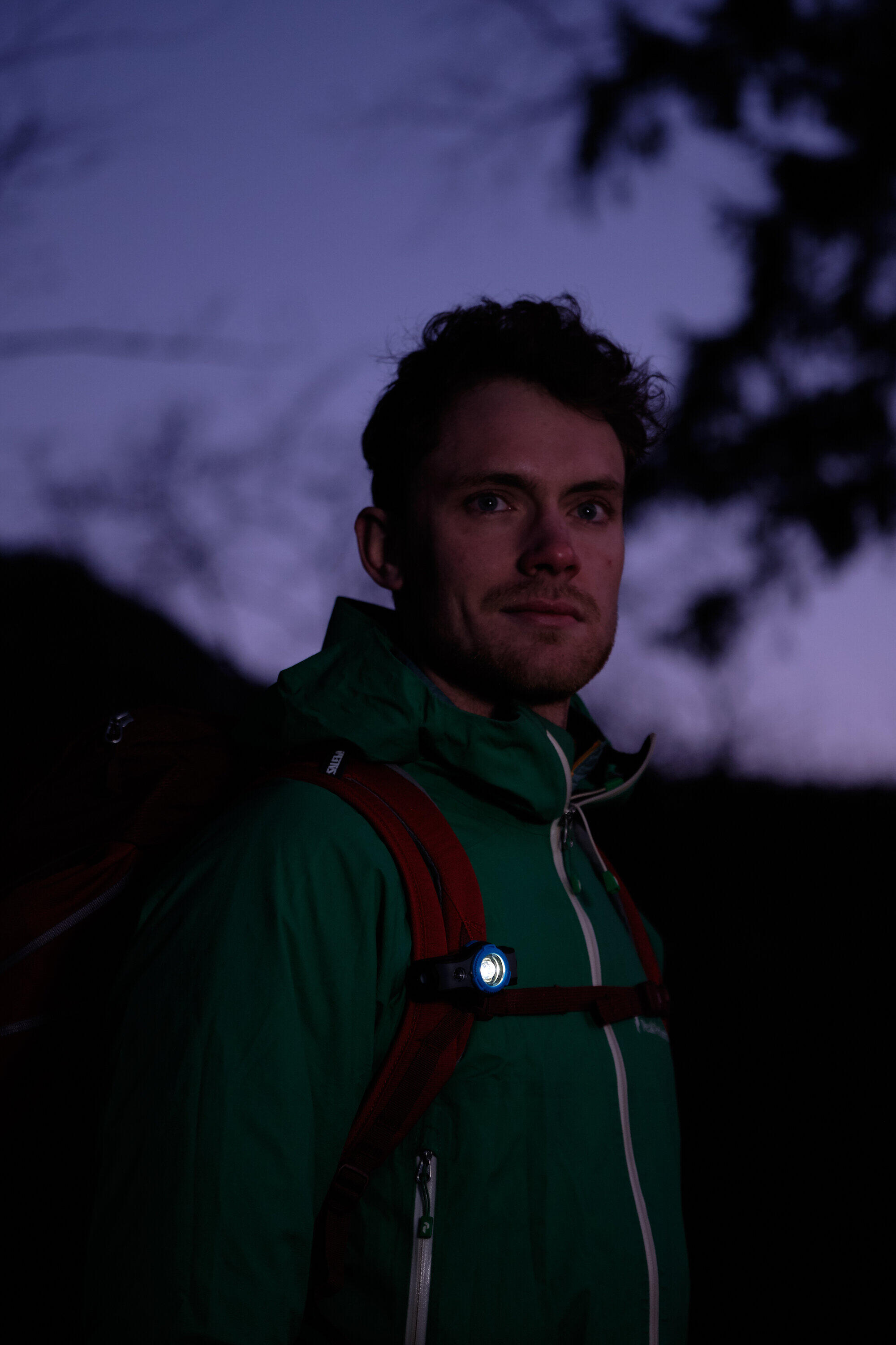 Lampe frontale LED rechargeable – Trail, Randonnée – 400lm, IP54, 180m – MH5 4/7