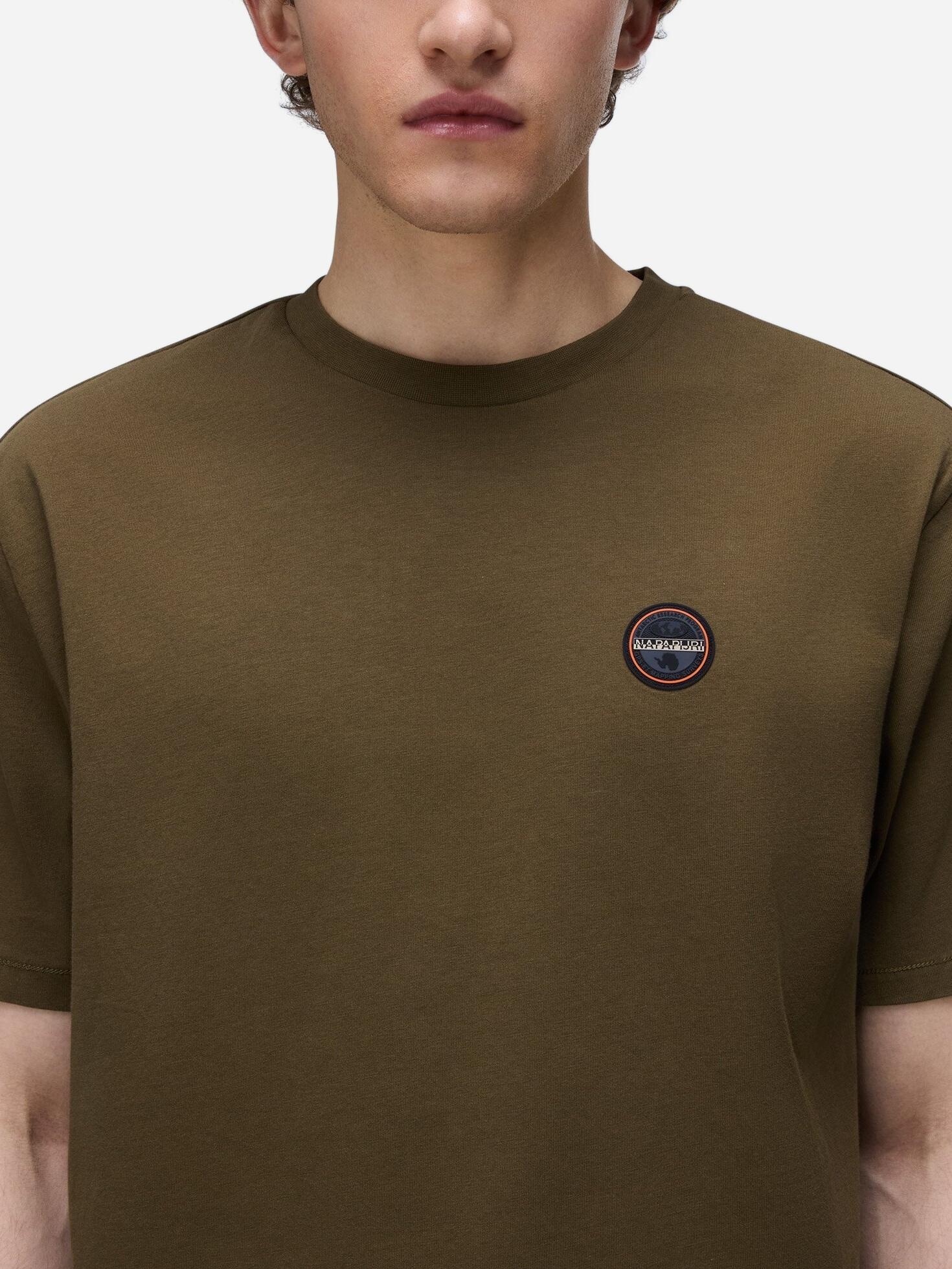 Tee Shirt Napapijri S-badge Ss 1 Dark Olive 3/5
