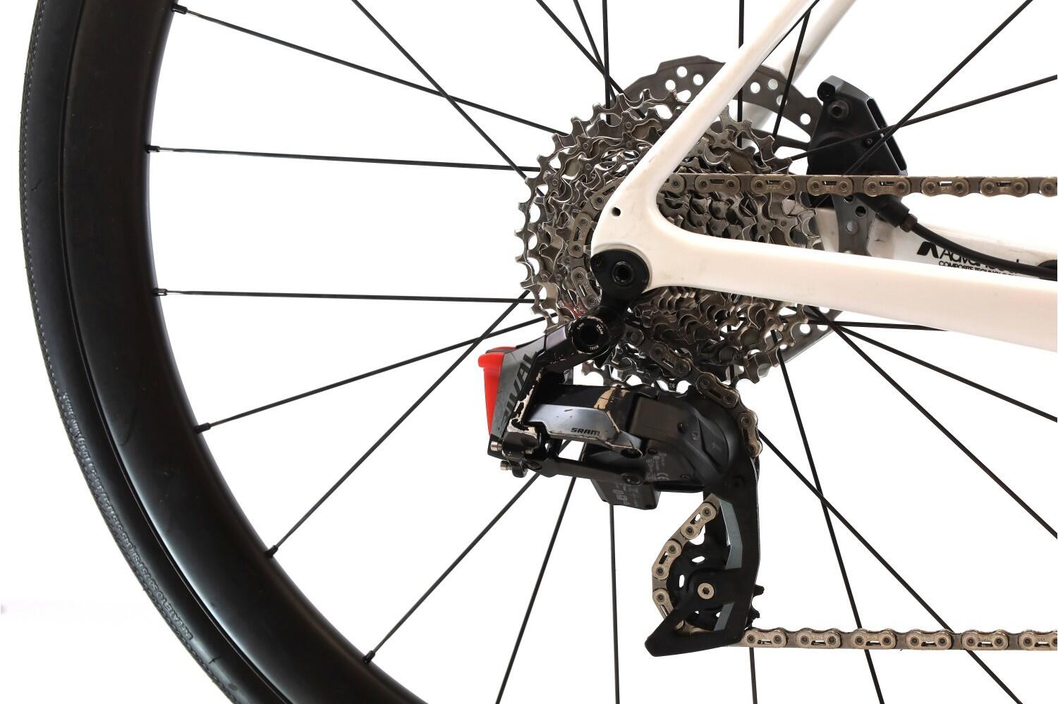 Bici strada ricondizionata ·  Defy Advanced Pro 1 AXS 12V · Ottimo stato 3/8