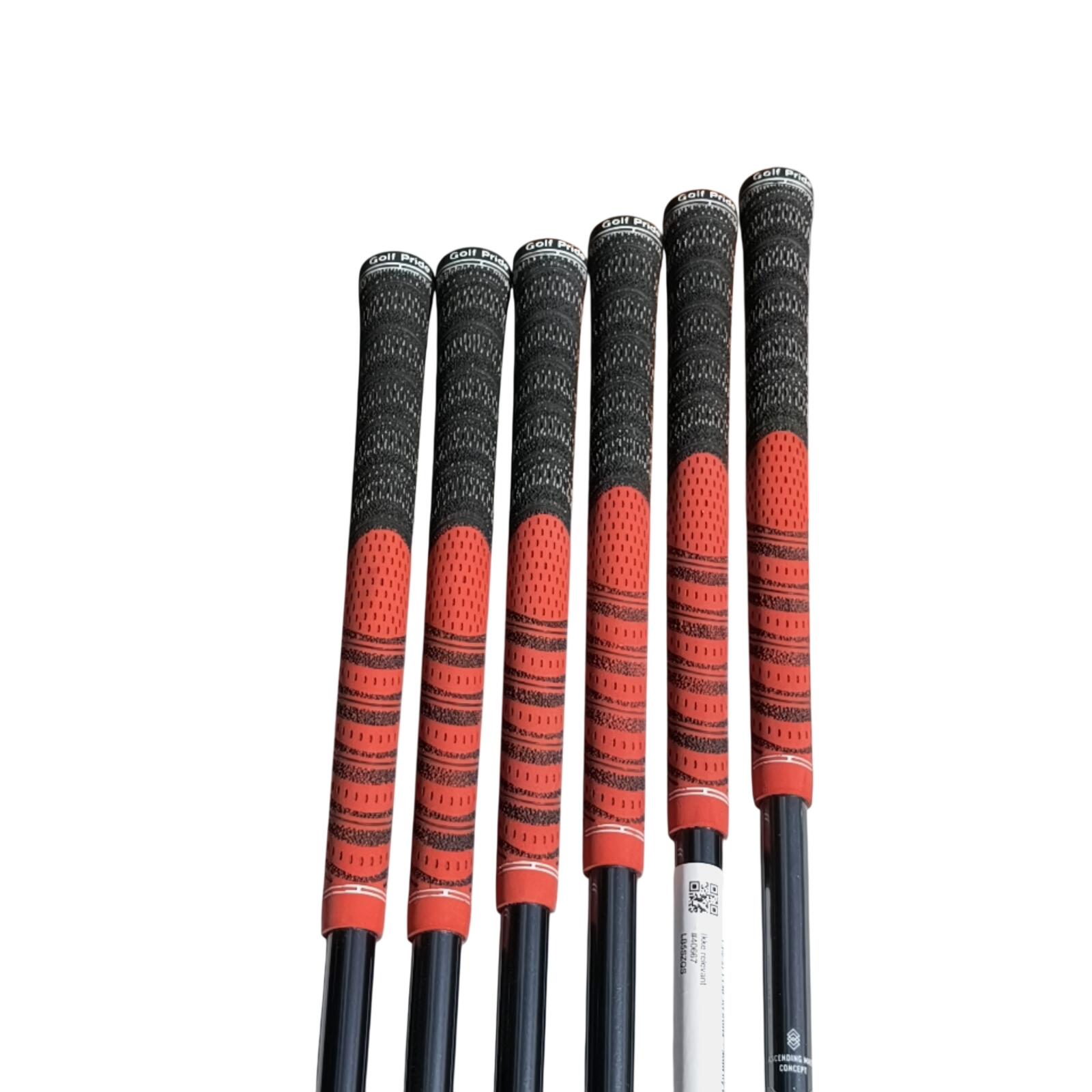 Titleist T250★ IJzerset / 6-PW+GW / Flex Regular / Grafiet 5/7