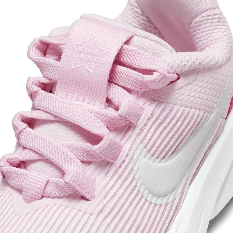 Baskets Nike modèle Star Runner 4 pour filles 4/5