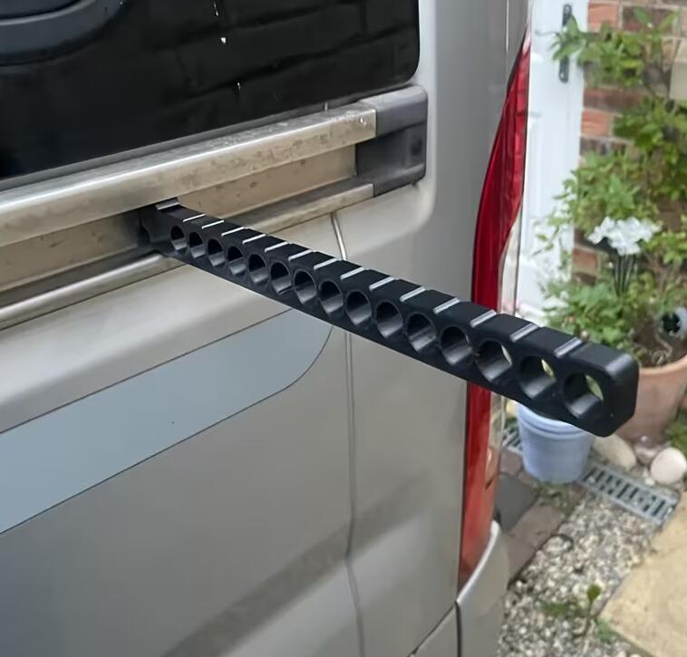 WoidVanLife Kleiderstange Wäscheständer für Türschienen Fiat, Citroen & Peugeot 2/2