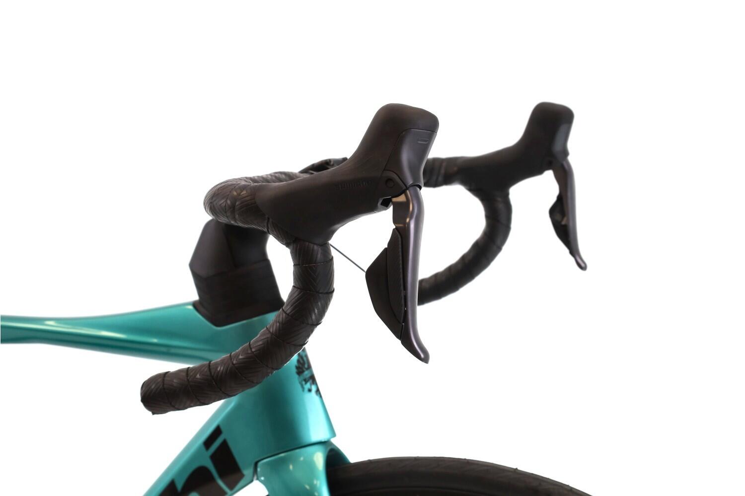 Segunda Vida · Bicicleta estrada ·  Oltre Comp Di2 12V · Muito bom estado 6/8