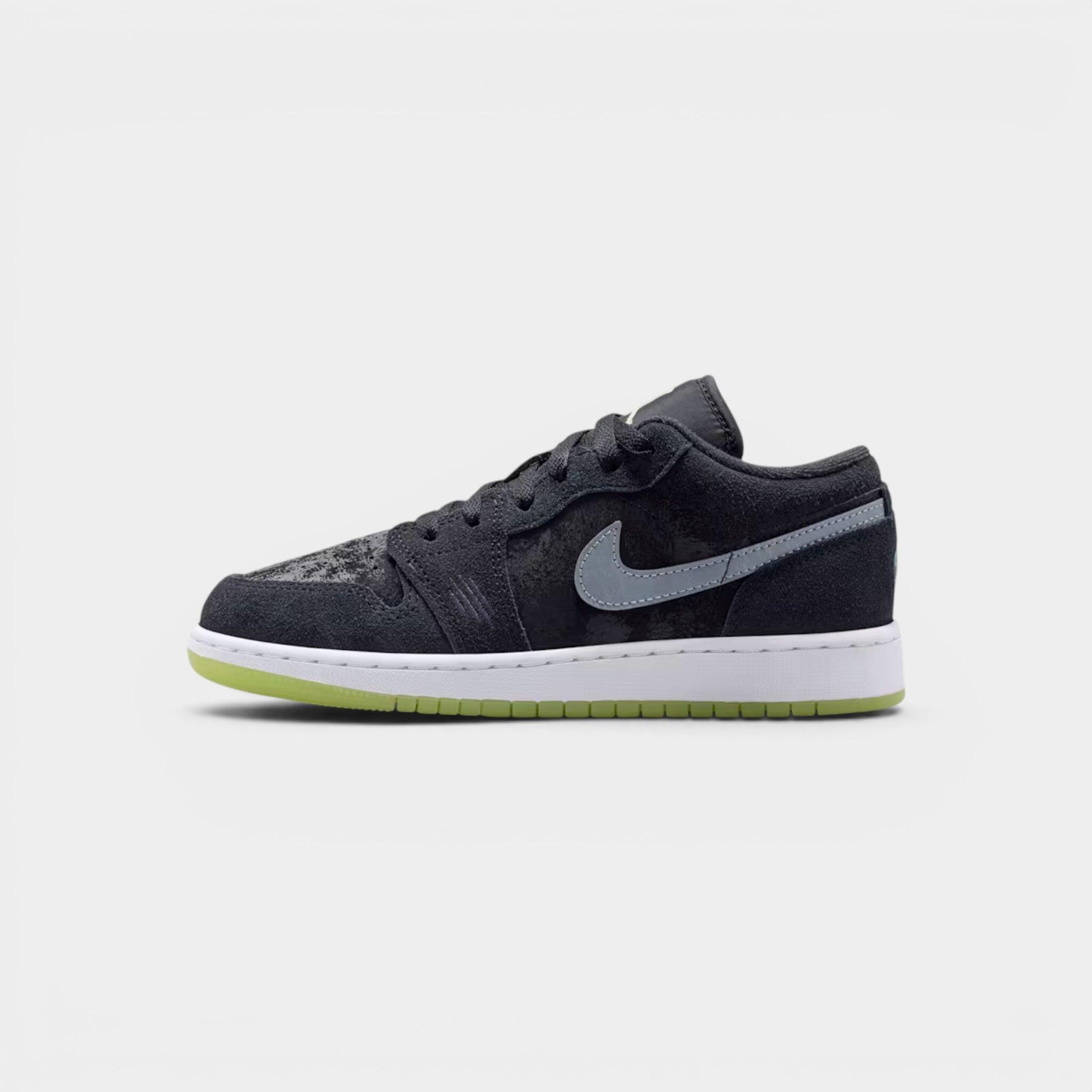 Jordan 1 Low Ss (GS) 2/3
