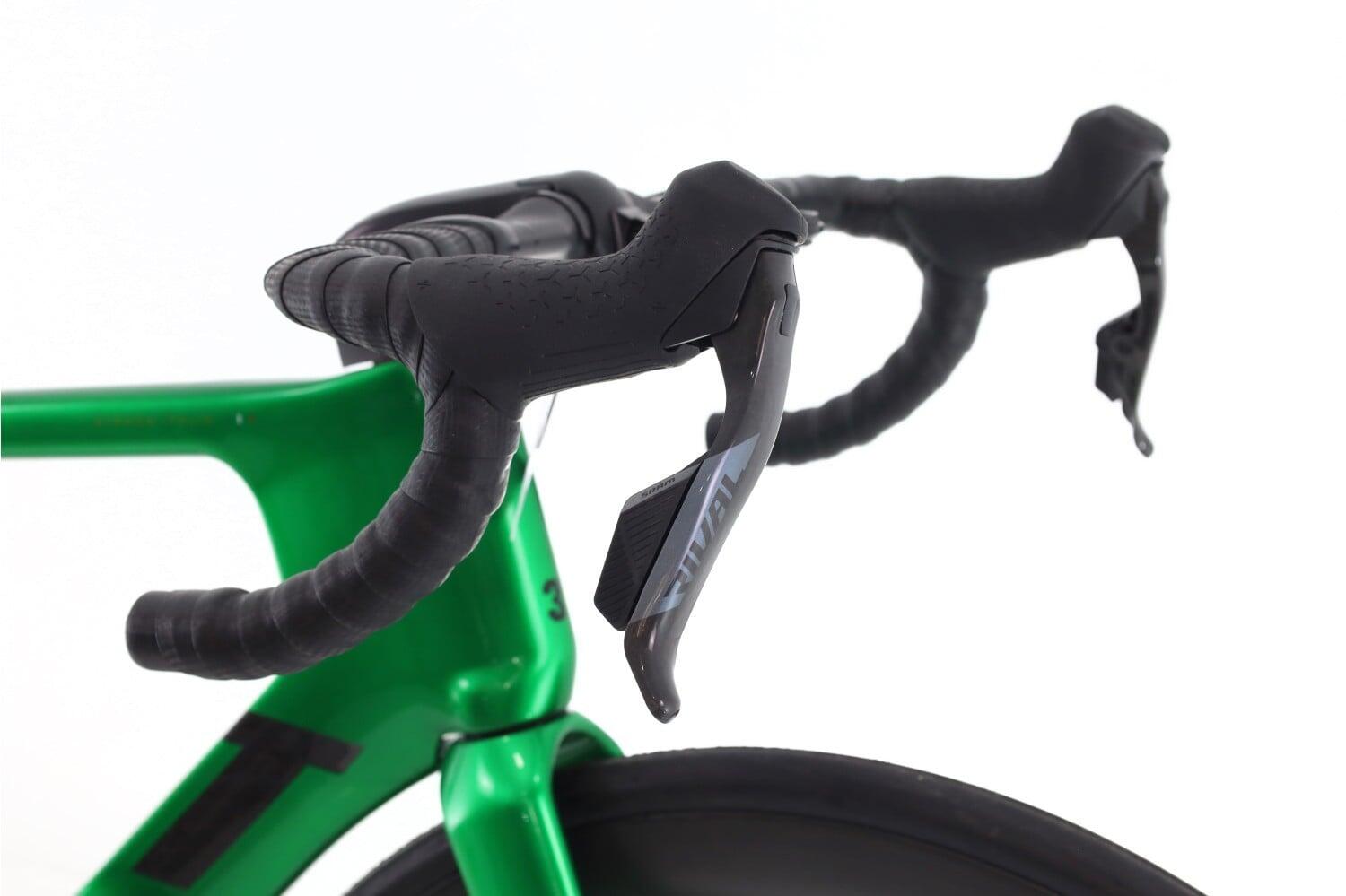 Segunda Vida · Bicicleta estrada · 3T Strada Italia AXS 13V · Muito bom estado 6/8