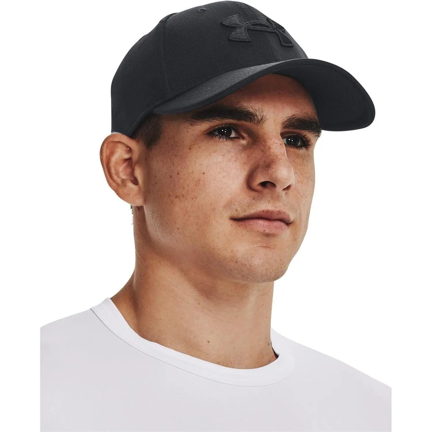 UNDER ARMOUR picture