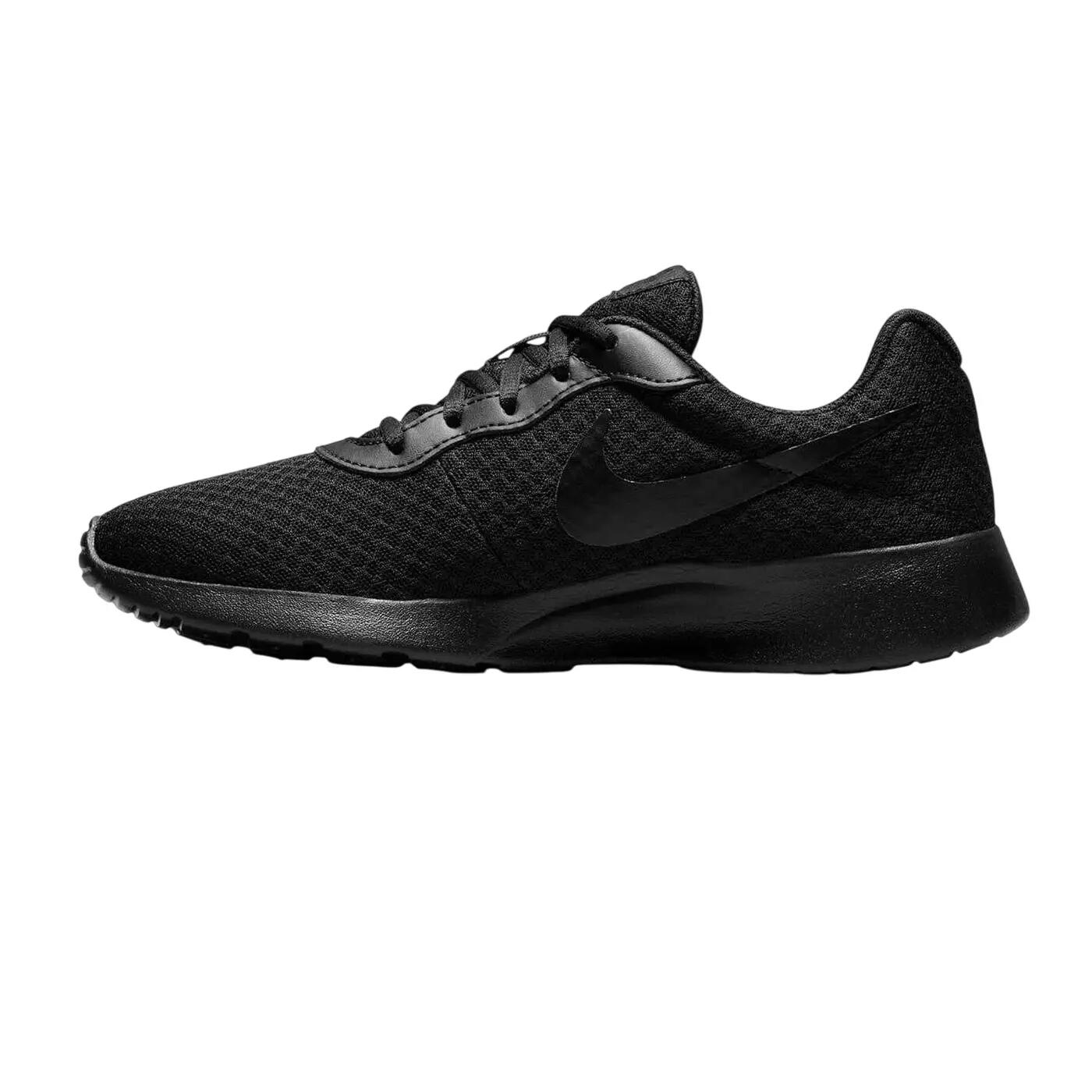 Womens/Ladies Tanjun Trainers (Triple Black) 3/7