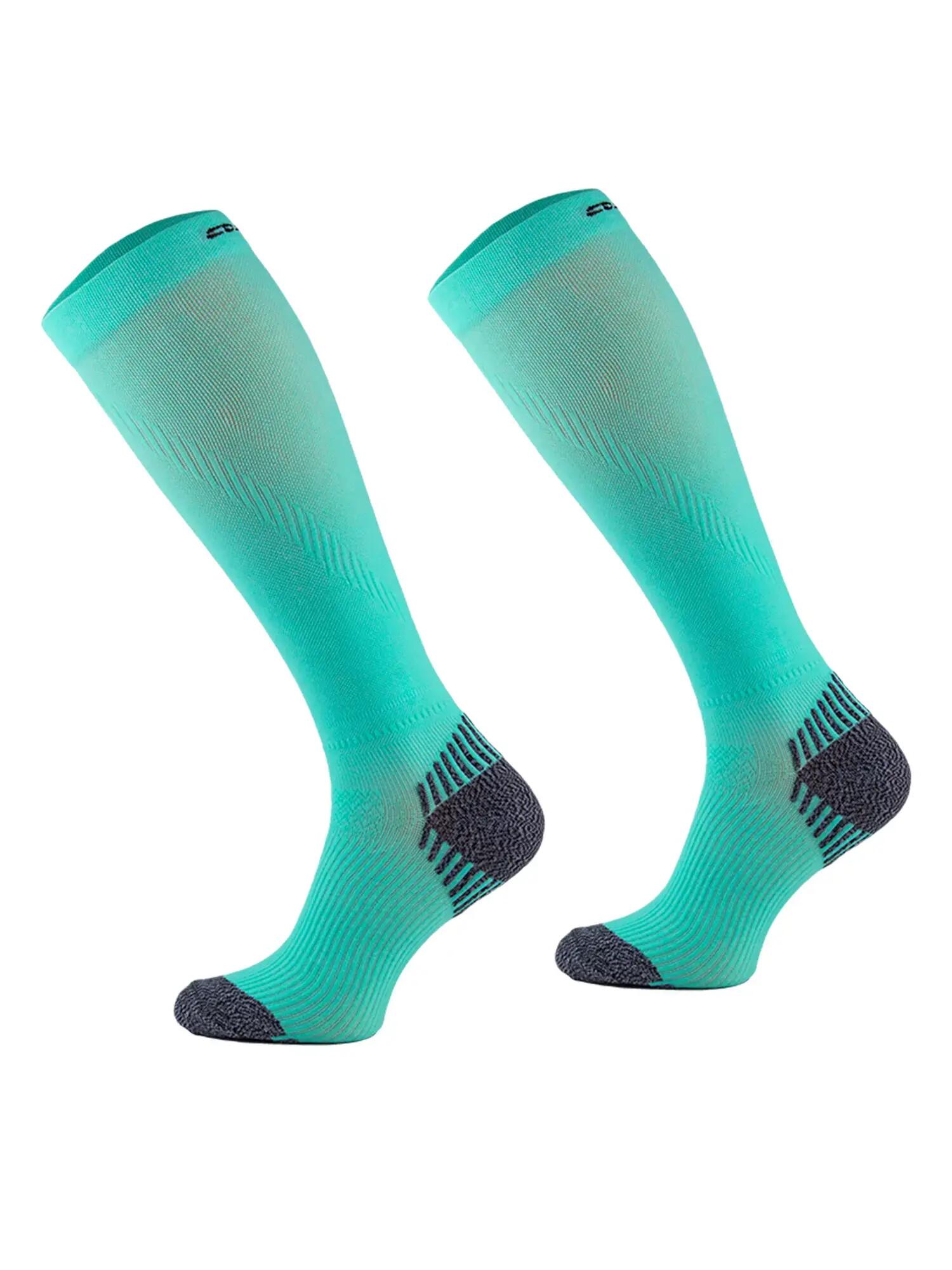 RUN COMPRESSION Kompressziós hosszú szárú futózokni +ezüstion 2/3
