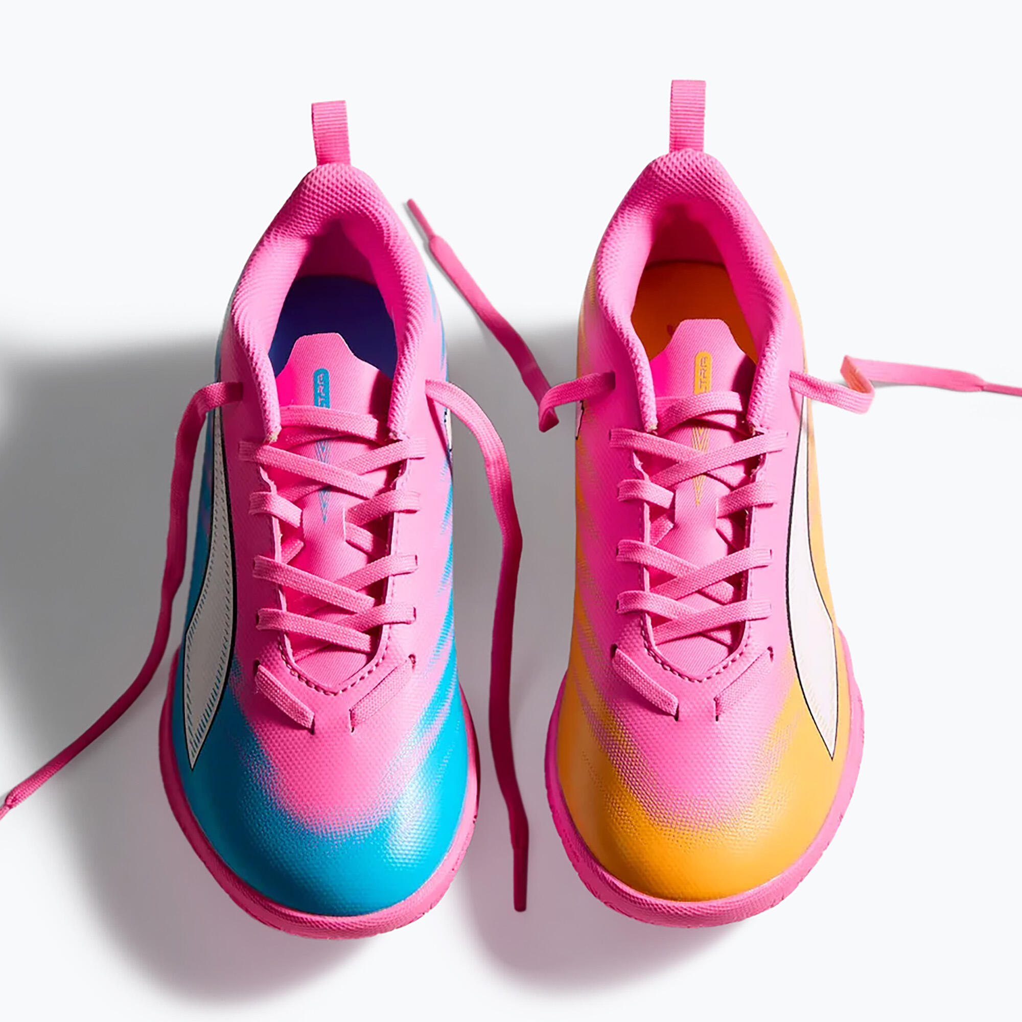 Buty piłkarskie dziecięce PUMA Ultra 6 Play It Jr 5/6