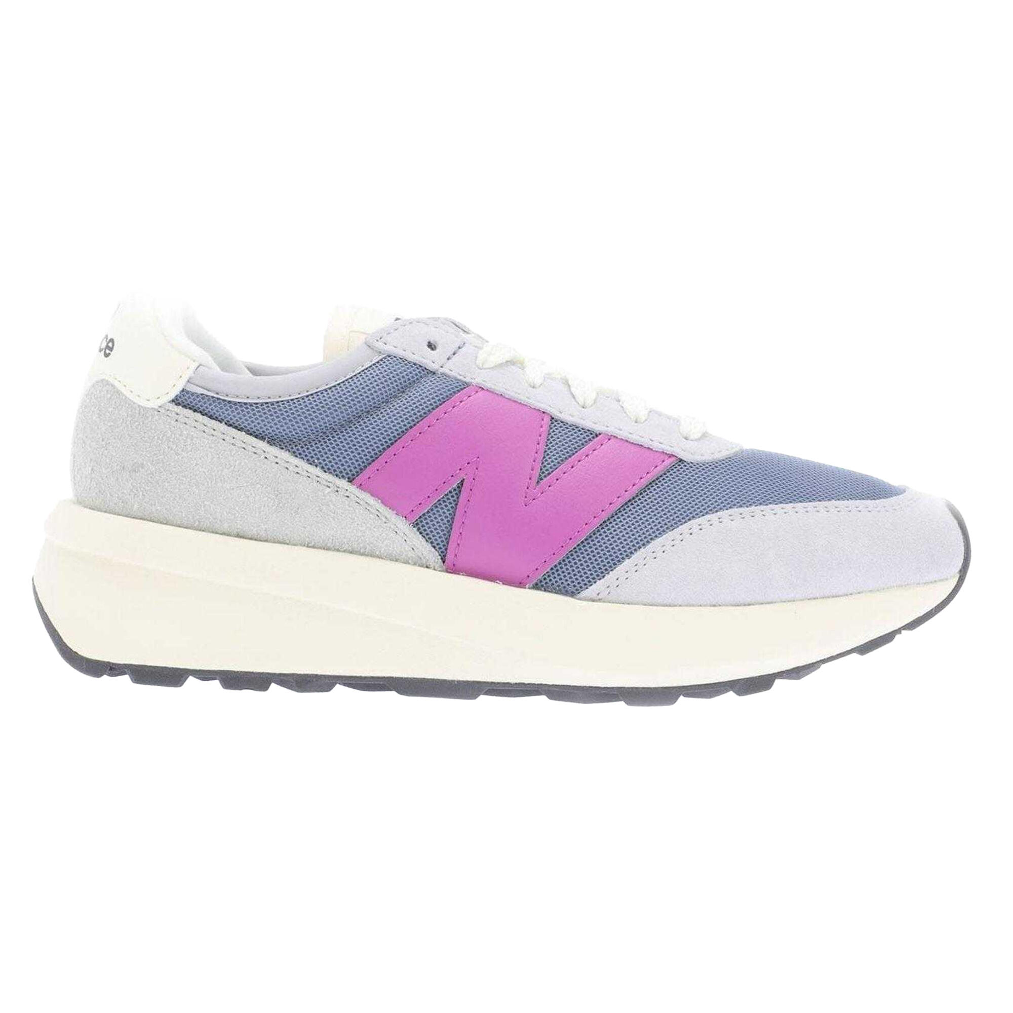 NEW BALANCE picture