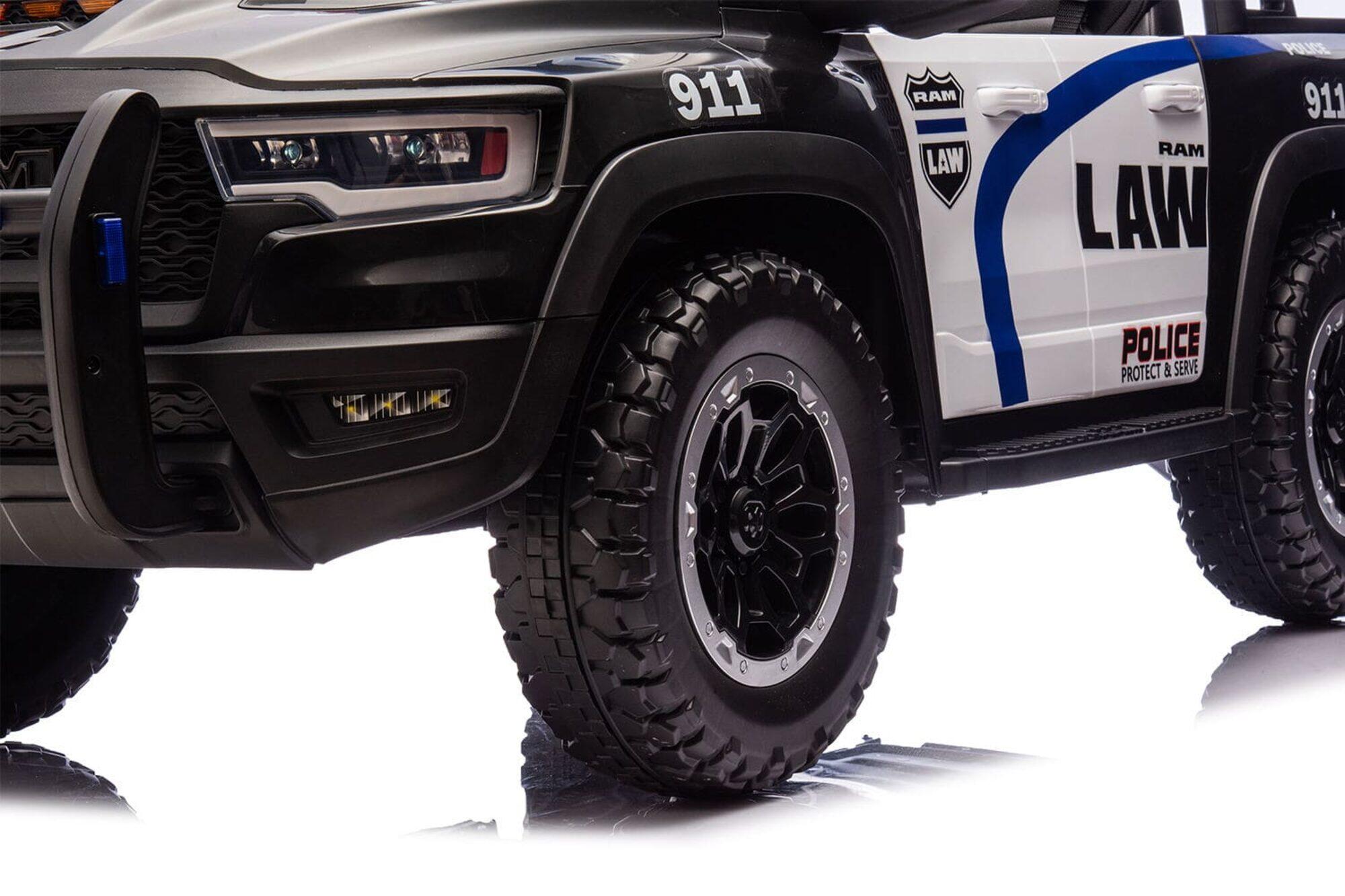 Licencia RAM 1500 RHO Police Super Truck en color Negro (3-8 años) 2/5