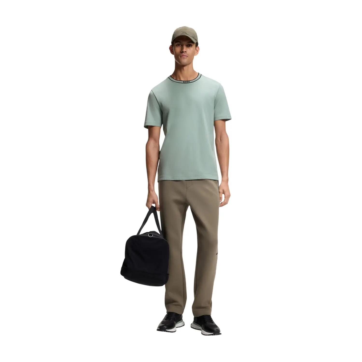 Mens Crew Neck Regular TShirt (Green) 3/3