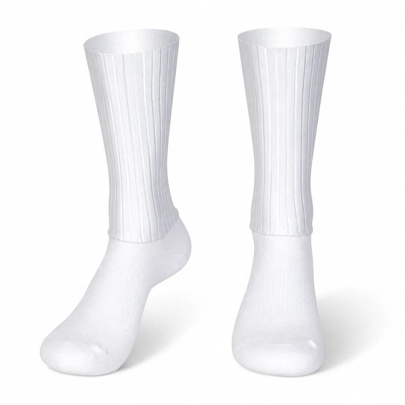 Șosete ciclism aerodinamice cu grip silicon, înălțime medie – albe