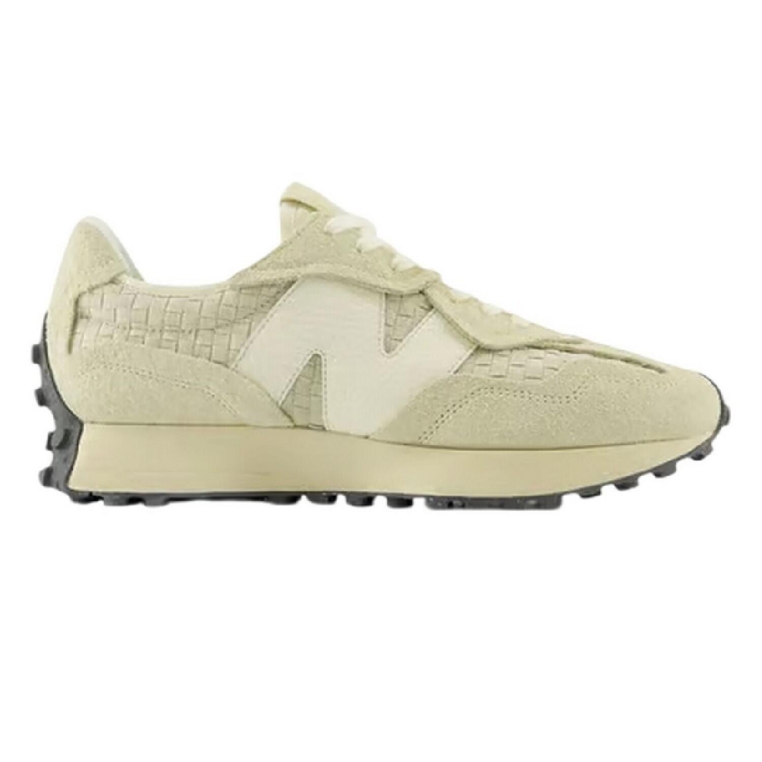 NEW BALANCE picture