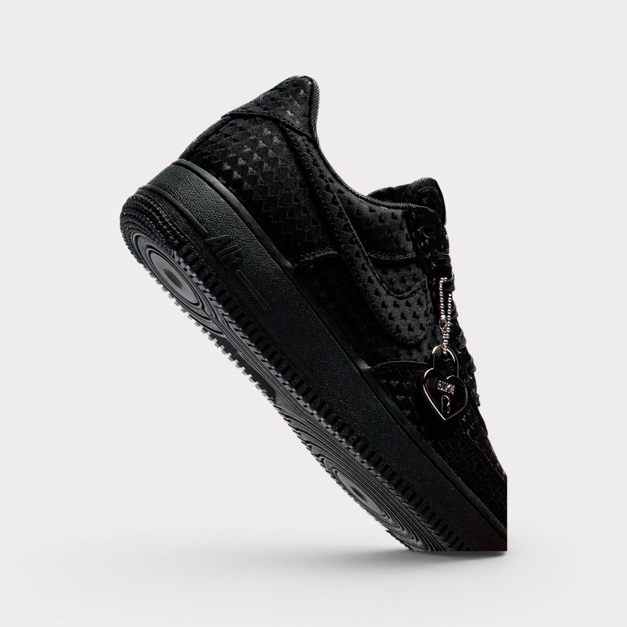 Nike Air Force 1 '07 Low SE W Valentine’s Day 2026 5/5