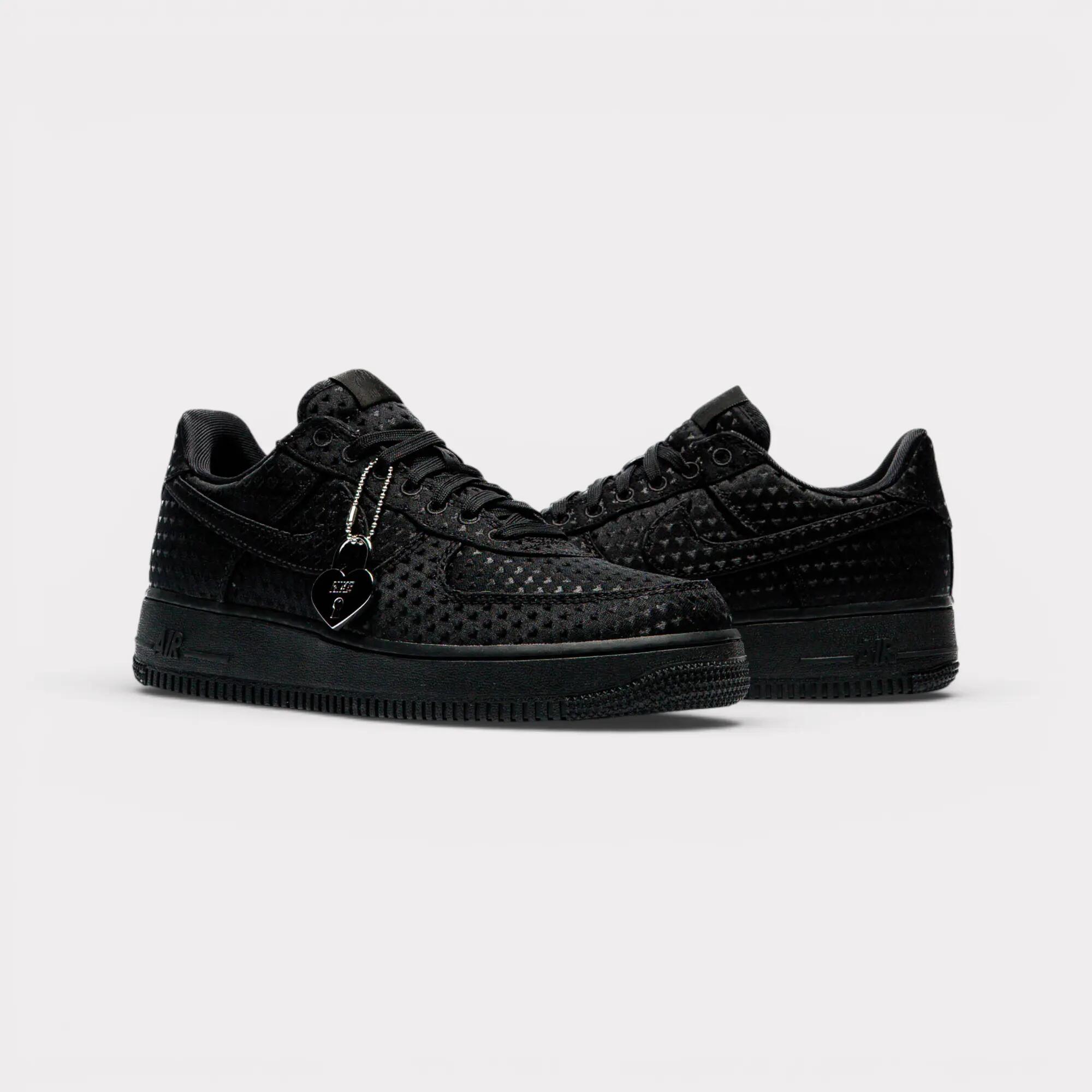Nike Air Force 1 '07 Low SE W Valentine’s Day 4/5