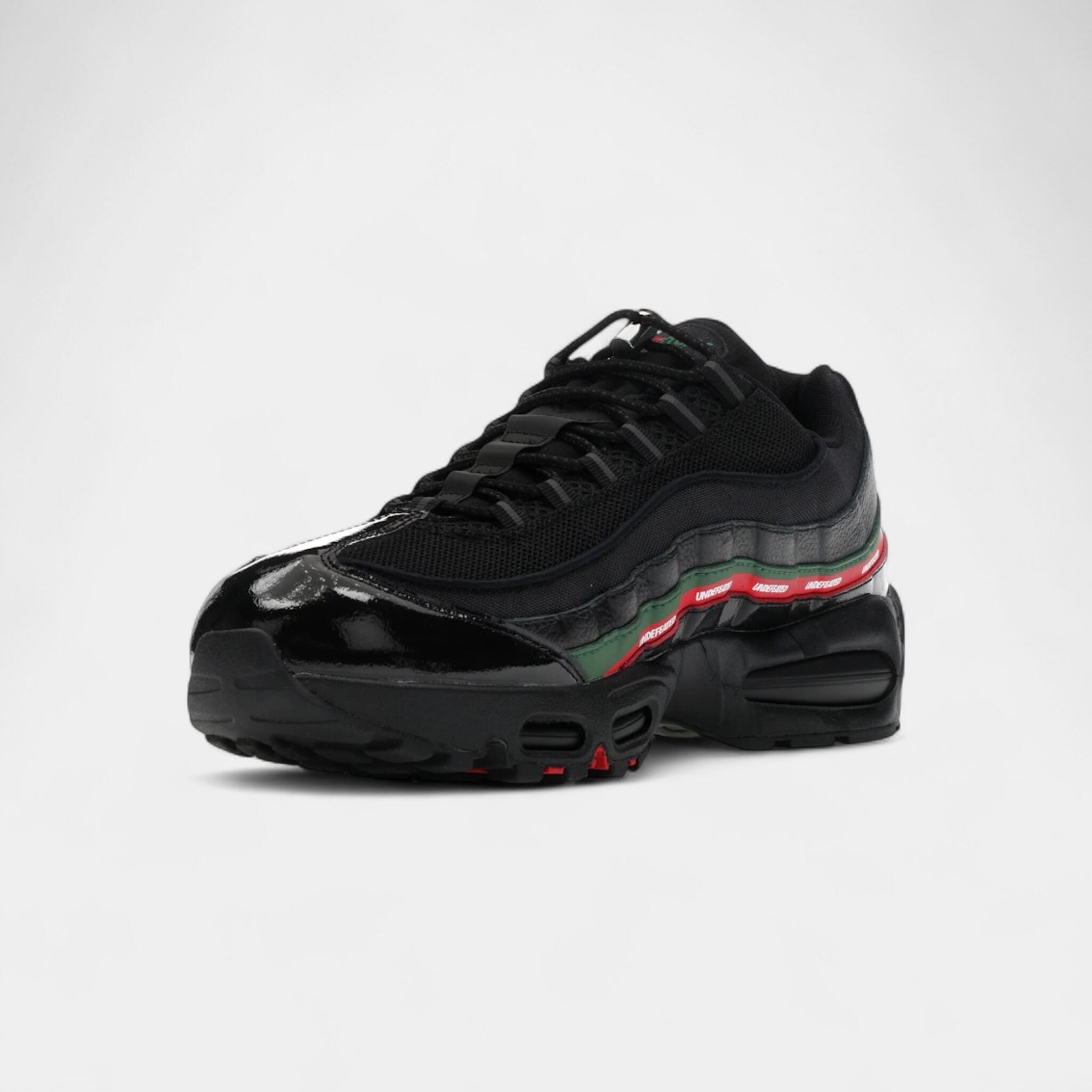 Nike Air Max 95 SP Undefeated Black 3/4