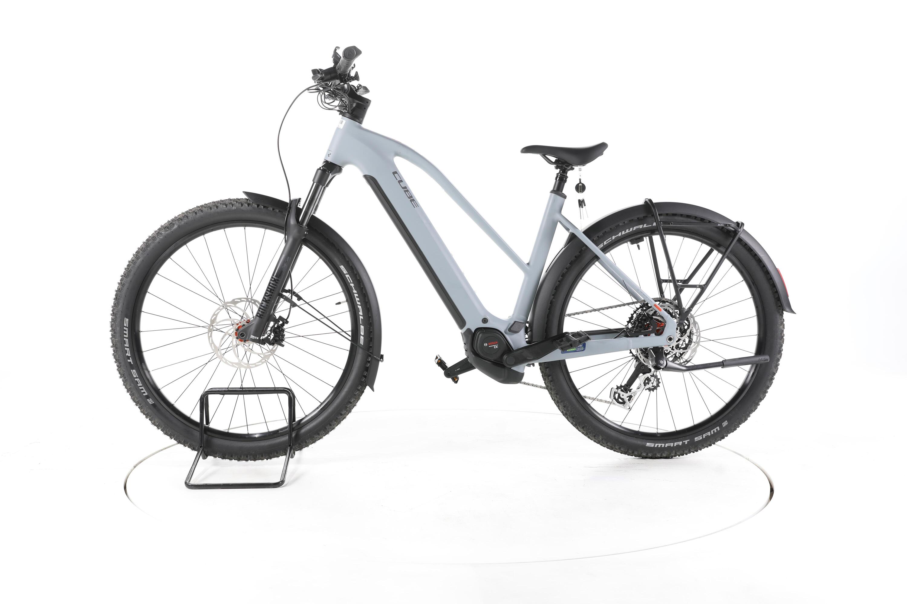 Segunda vida - Cube Reaction Hybrid Race Trekking E-Bike 2025 - Muy buen estado 6/7