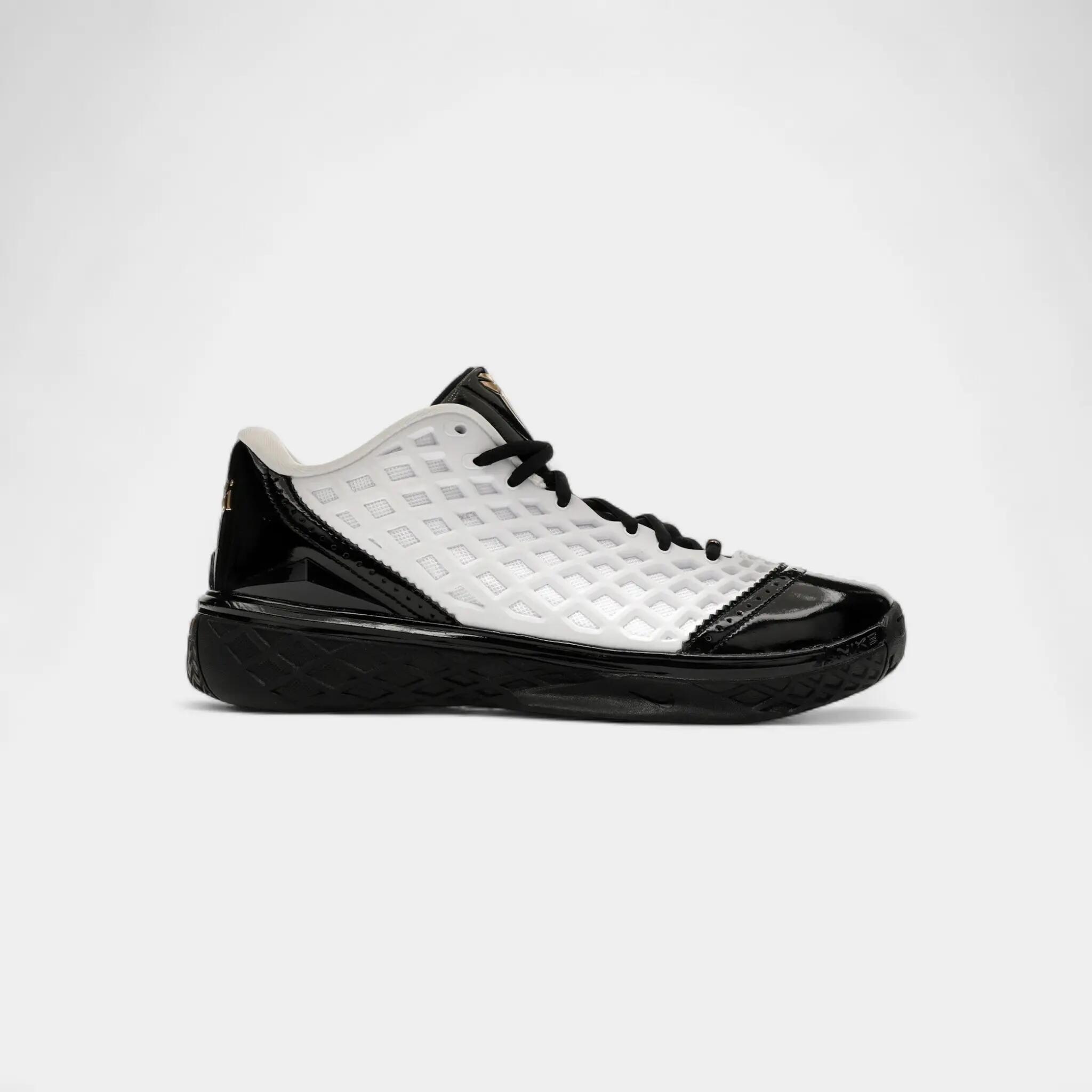 NIKE picture