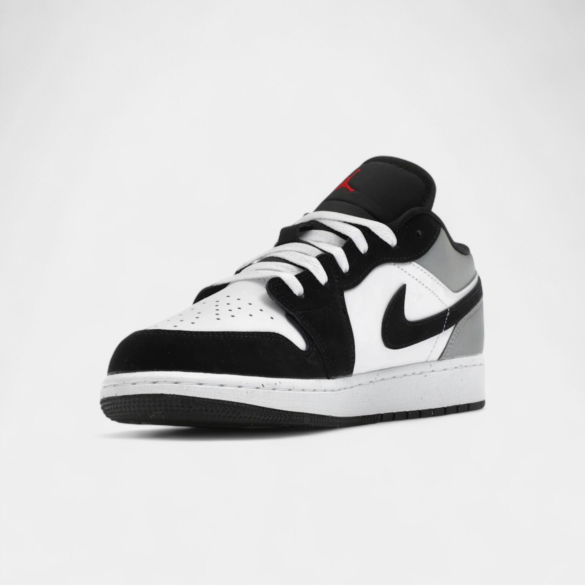 Jordan 1 Low SE Panda Toe (GS) 3/4