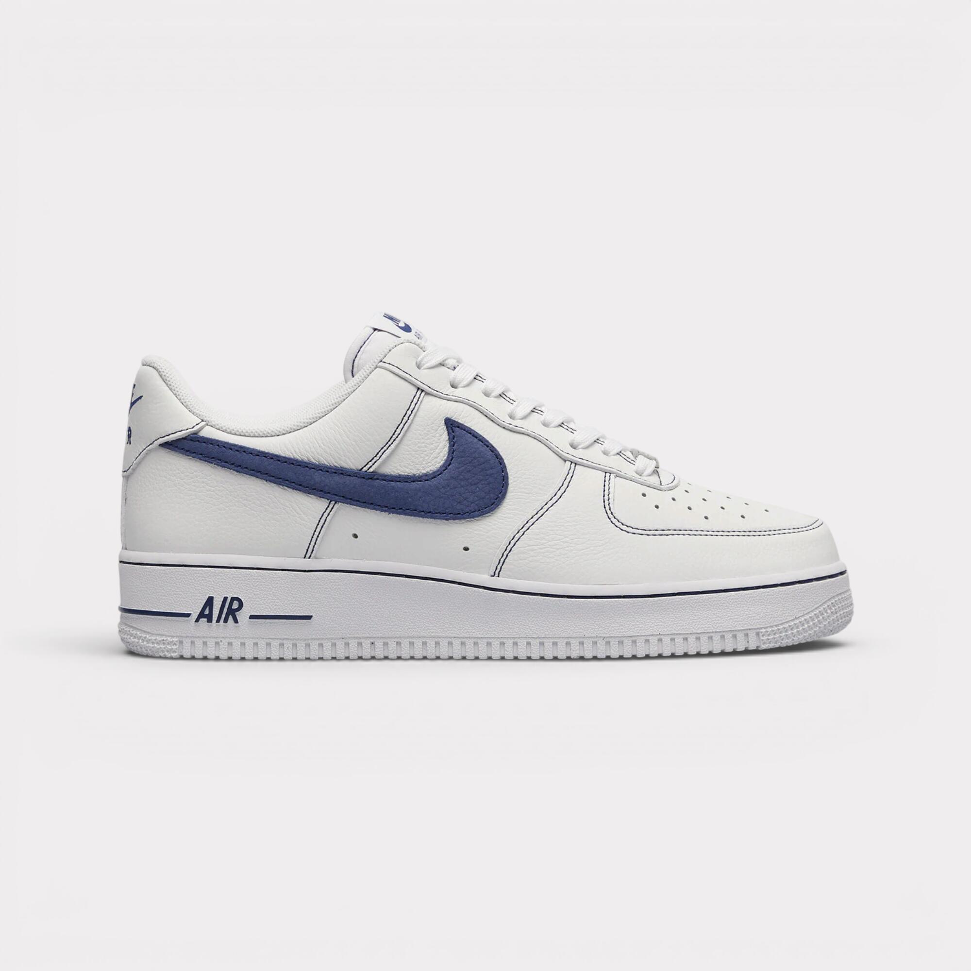 NIKE picture