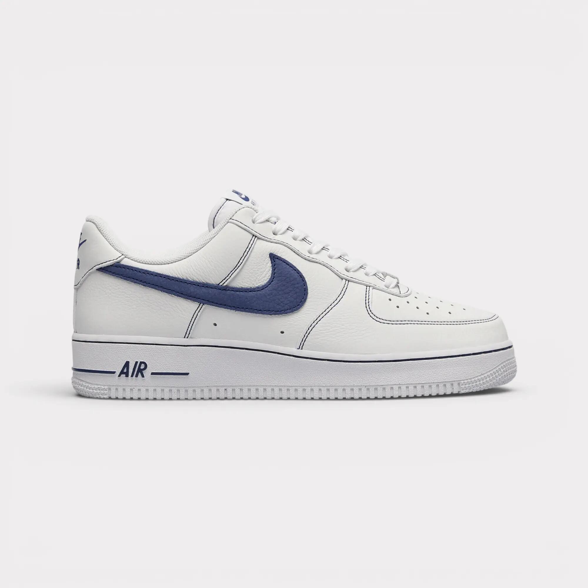 NIKE picture