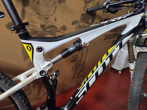 Tussen Particulieren - Scott Spark 720 (11kg Full suspension Carbon) 5/6
