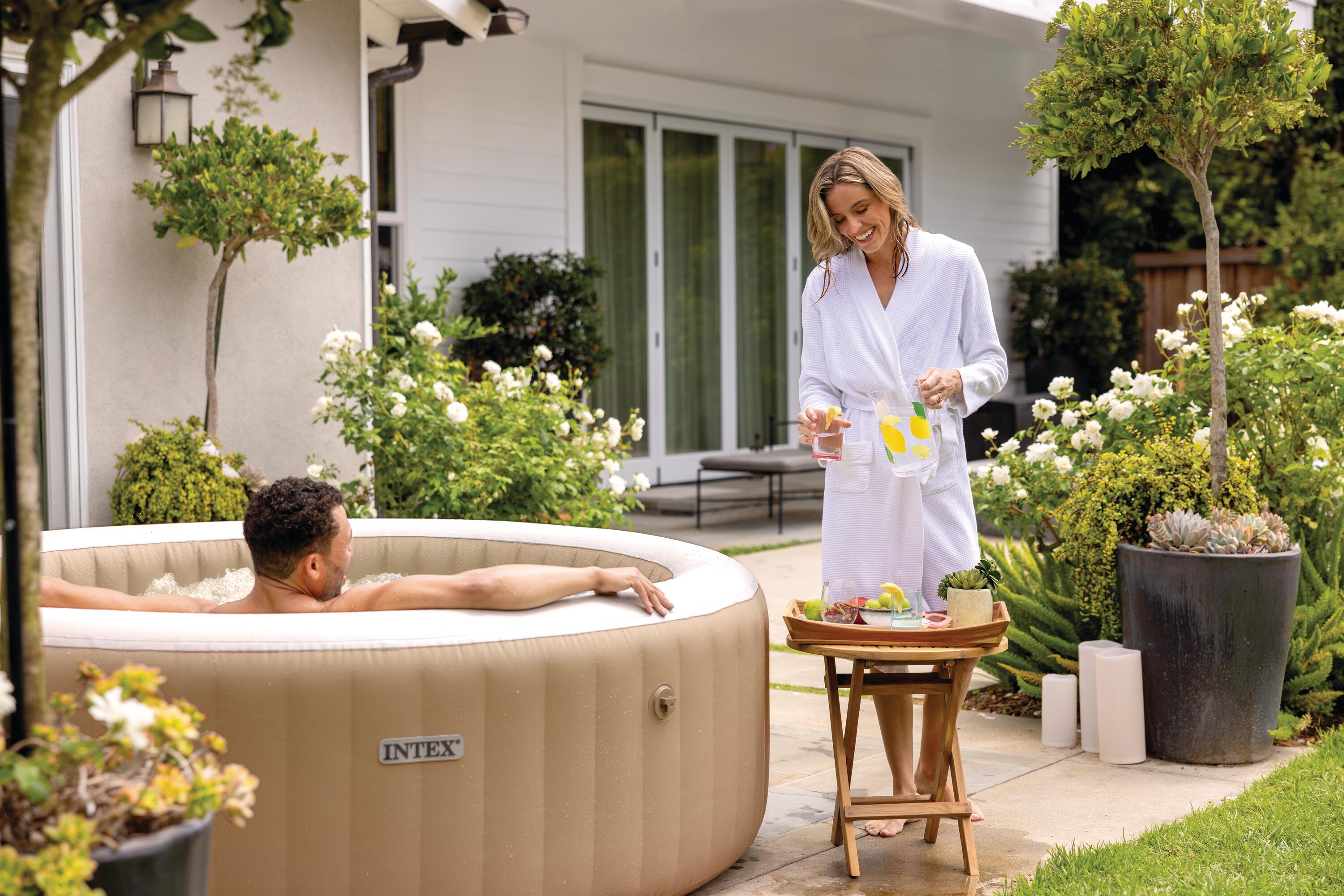 INTEX 28426ND - 4 person, 77" x 28"  Sahara Tan Round Bubble SPA set, 220-240 Vo 4/7