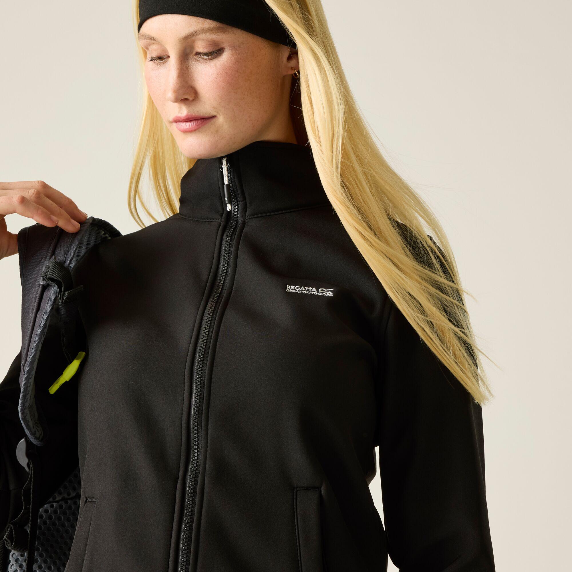 Giacca da trekking softshell da donna Connie V 4/15
