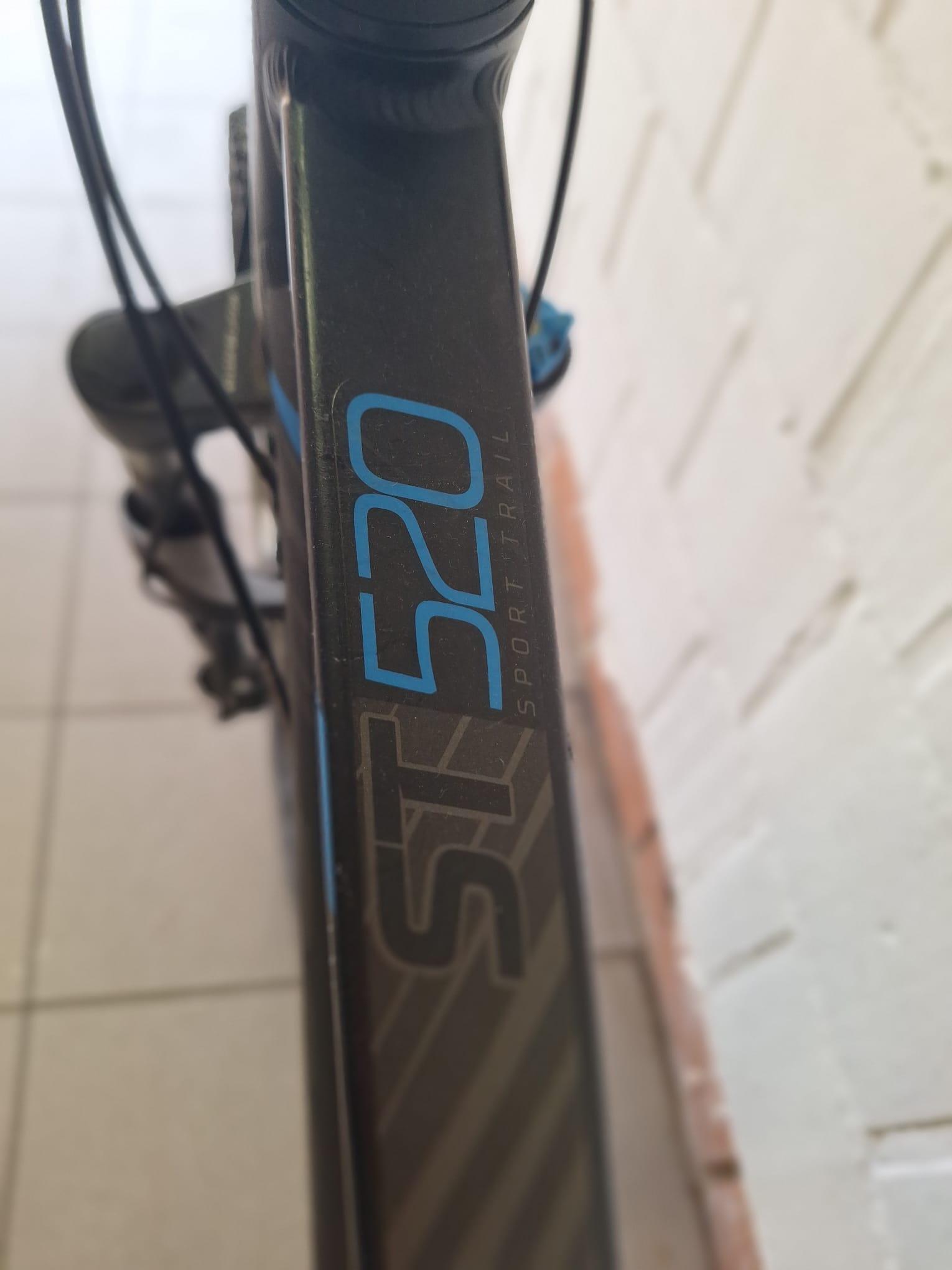 Entre Particuliers - VTT Rockrider ST520, taille M 3/3