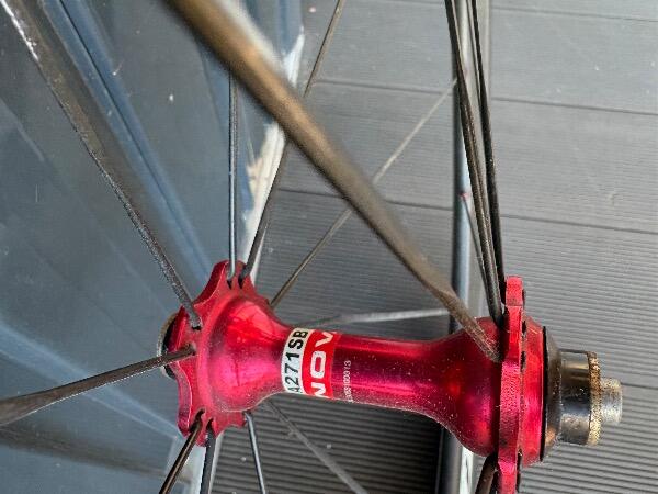 Entre Particuliers - Roues vélo carbone V-brake 2/4