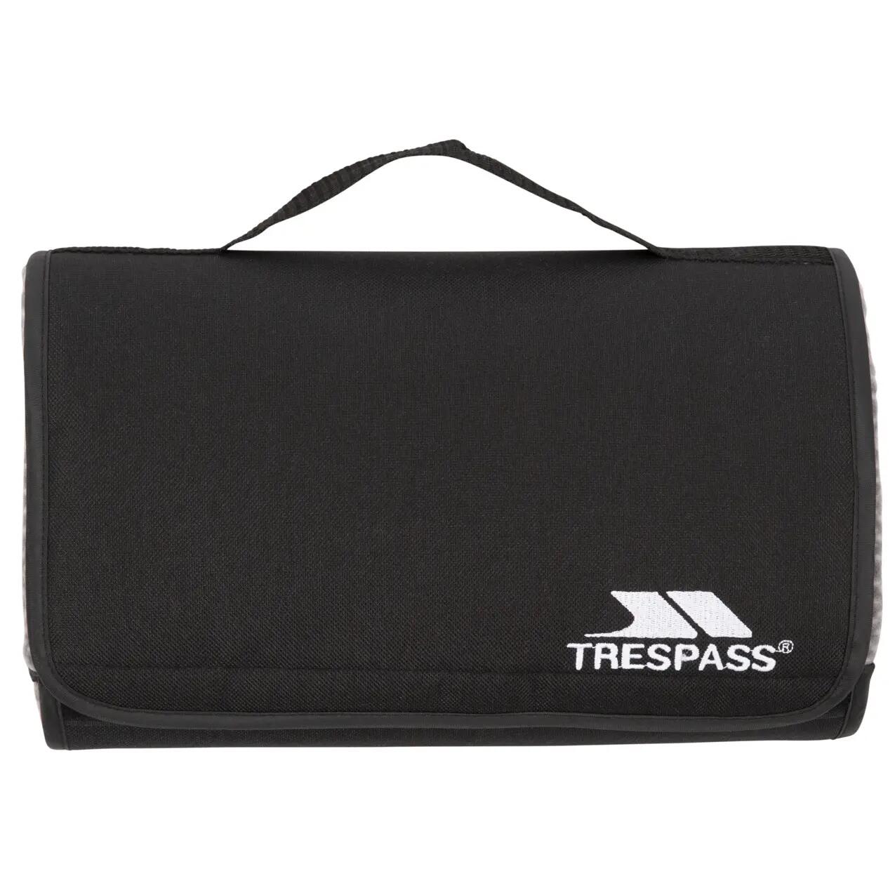 Trespass Throw — złożony koc odporny na W, wzór w kolorze burzowej szarości 5/5