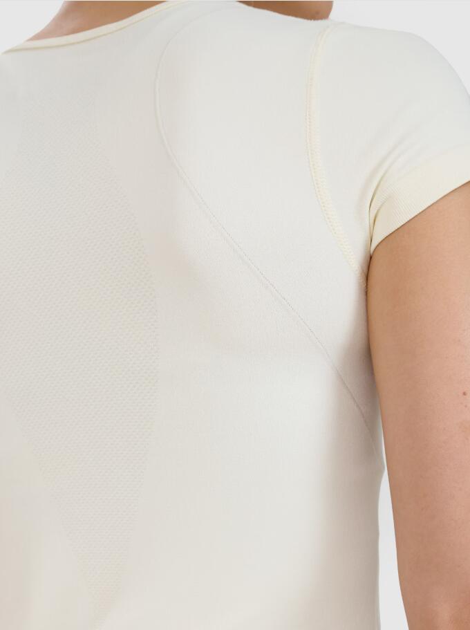 T-shirt de fitness a manches courtes pour femmes 6/7