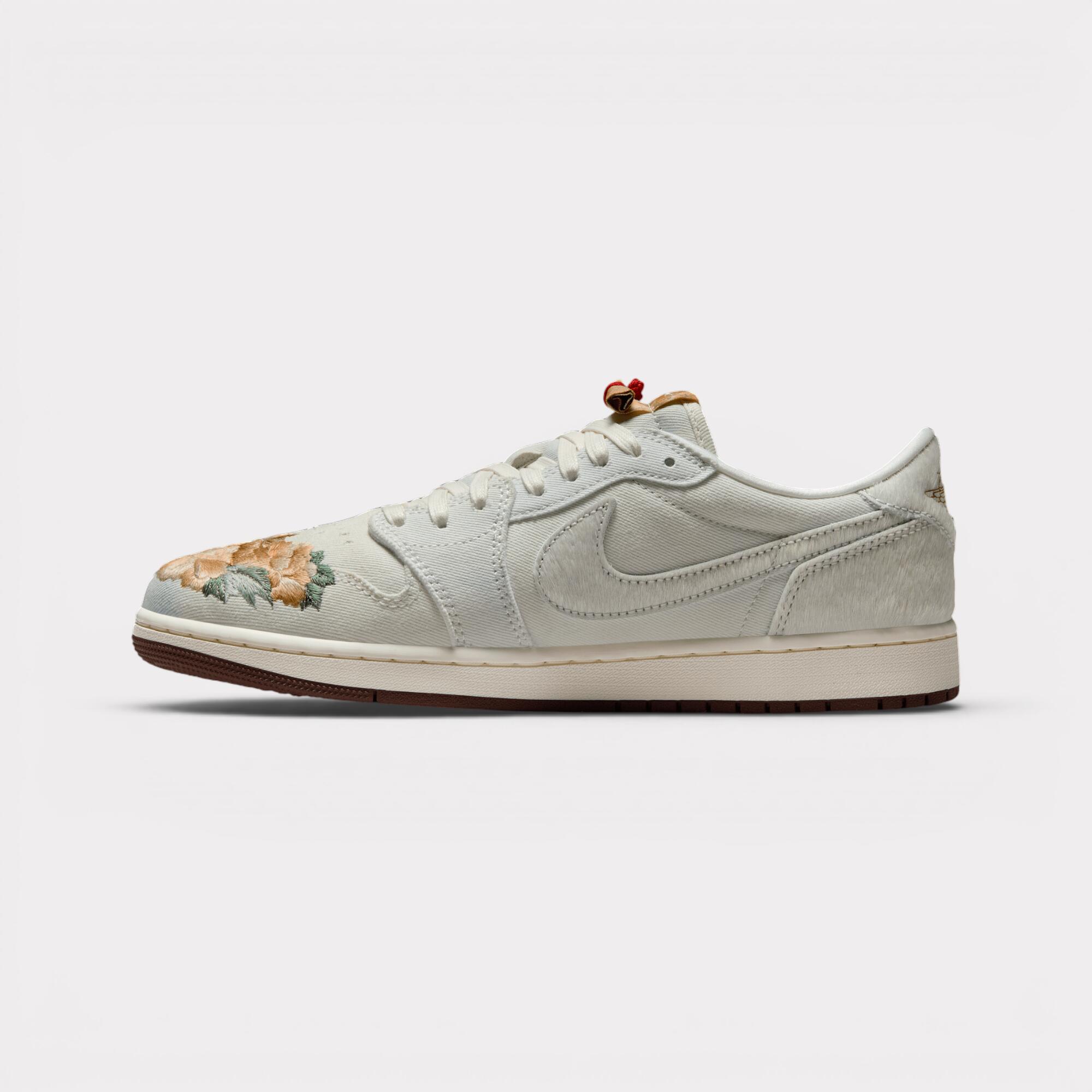 Air Jordan 1 Low OG - Chinese New Year (2026) 3/7