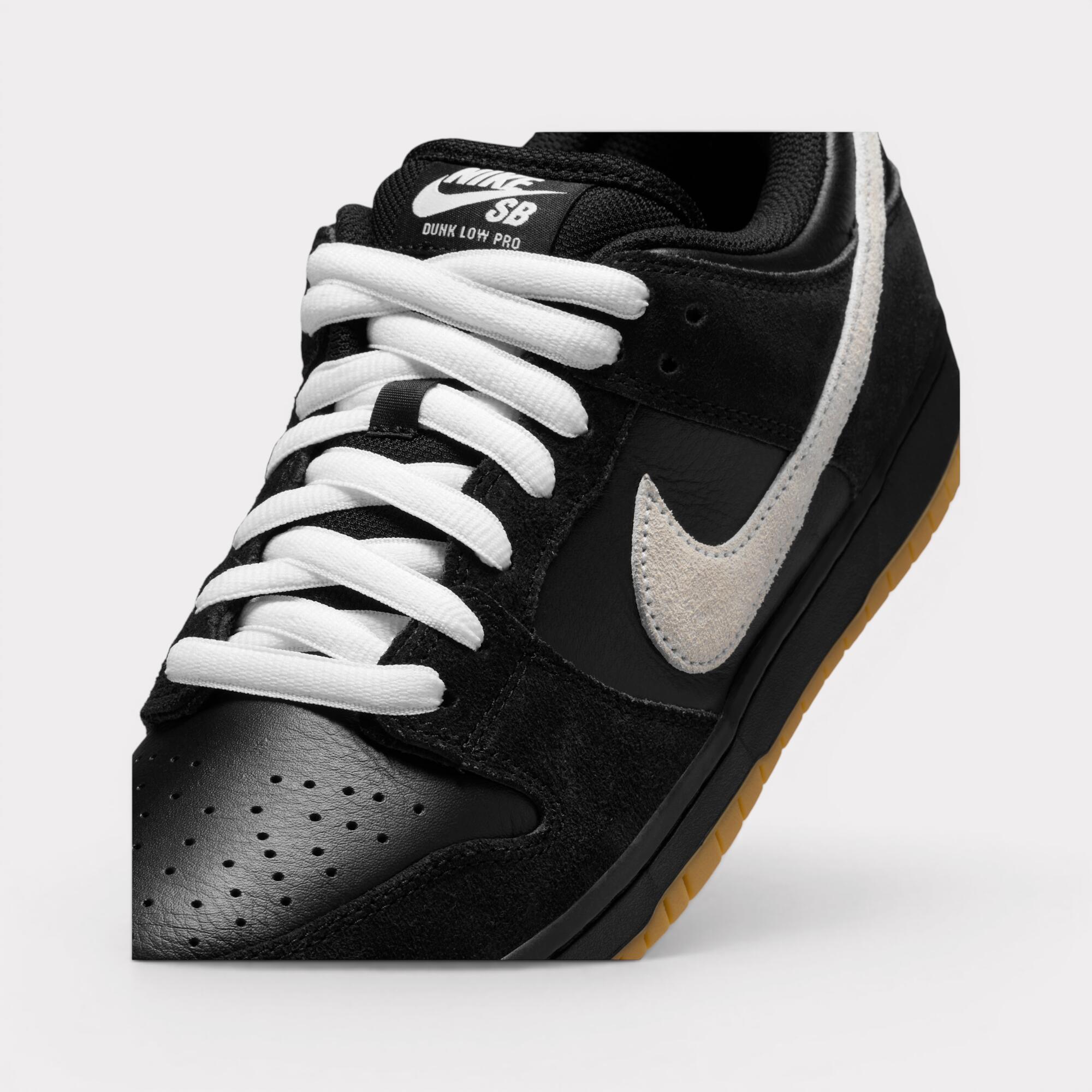 Nike Dunk Low Pro SB Black White Gum 7/7