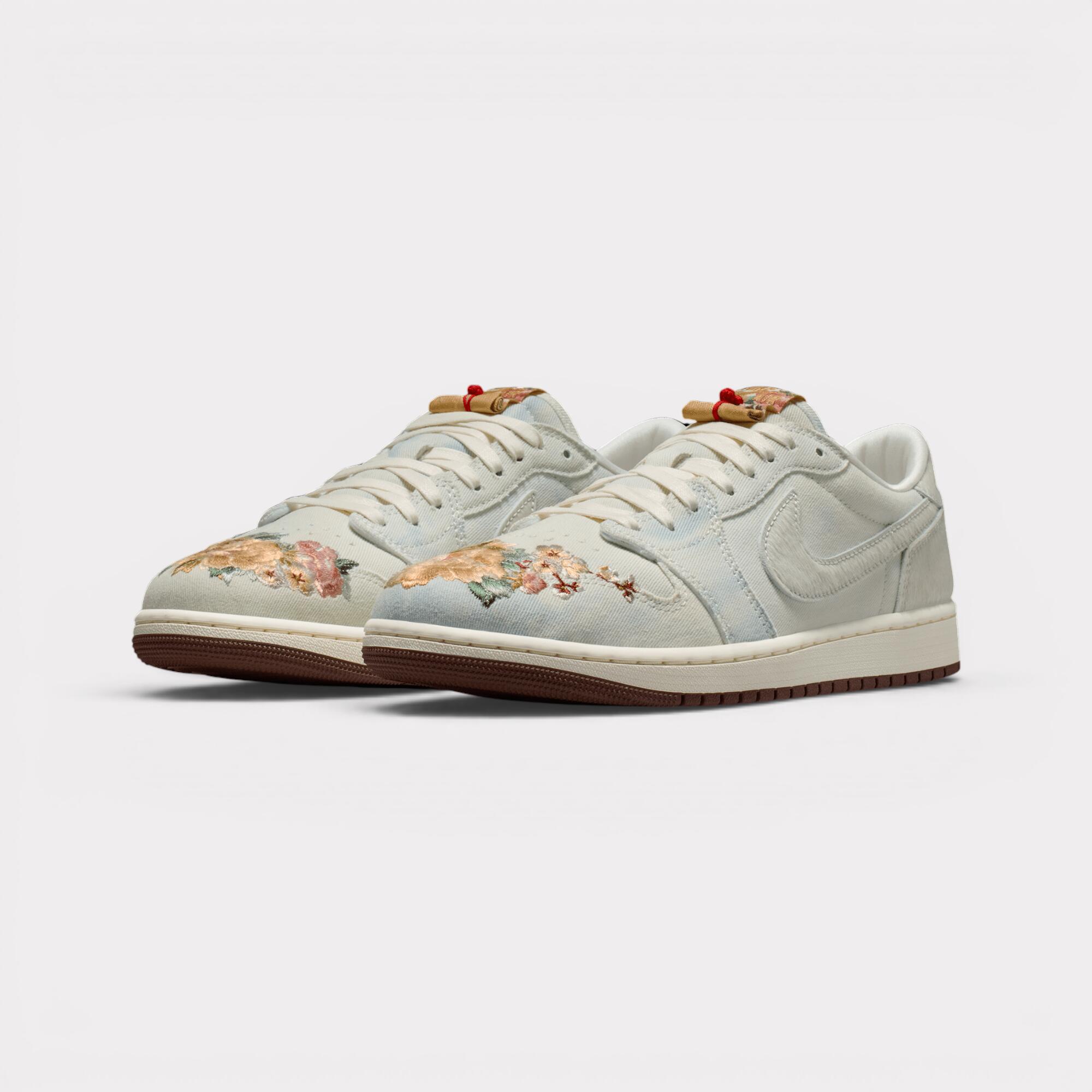 Air Jordan 1 Low OG - Chinese New Year (2026) 2/7