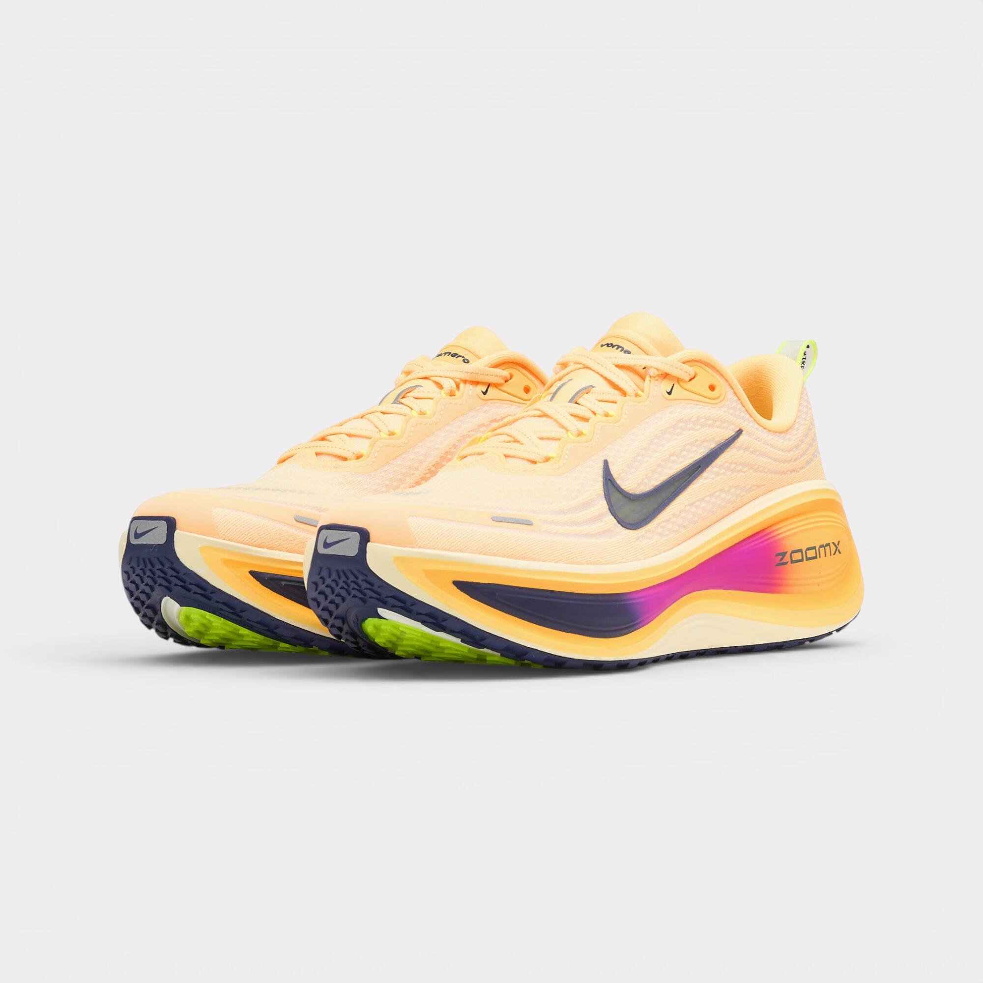 Nike Vomero Plus 2/7