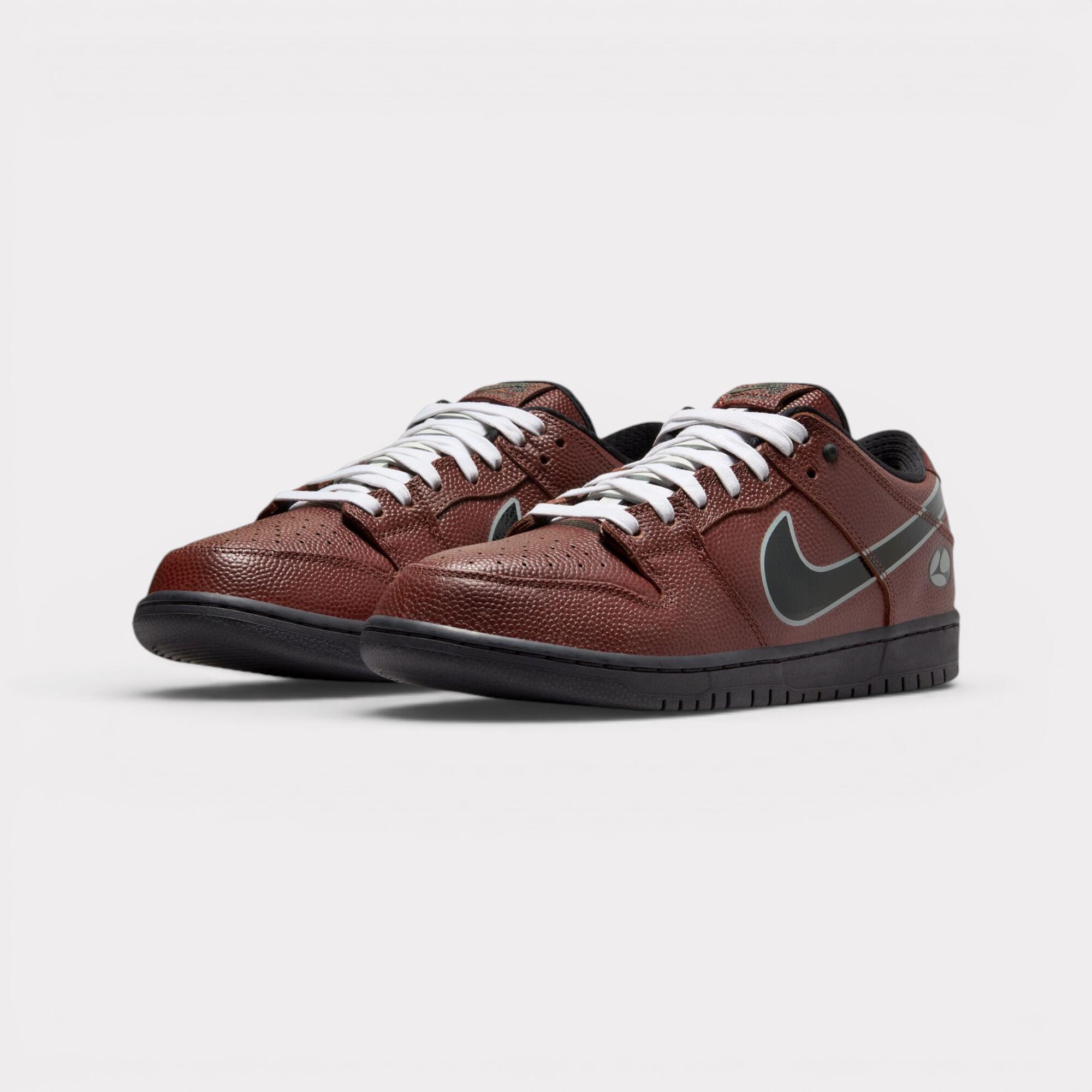 Nike Dunk Low SB - Limosine Skateboards 2/7
