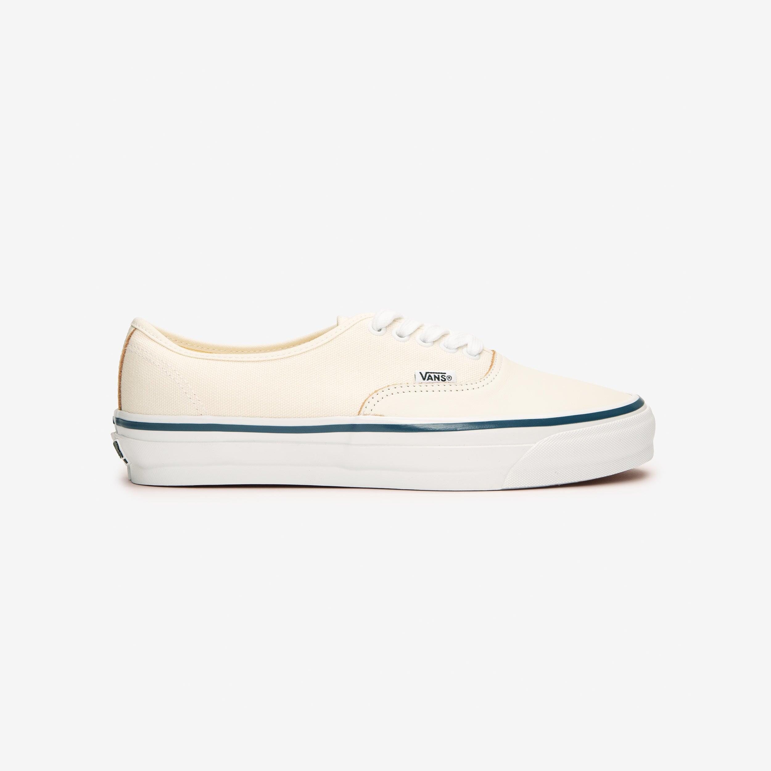 VANS picture