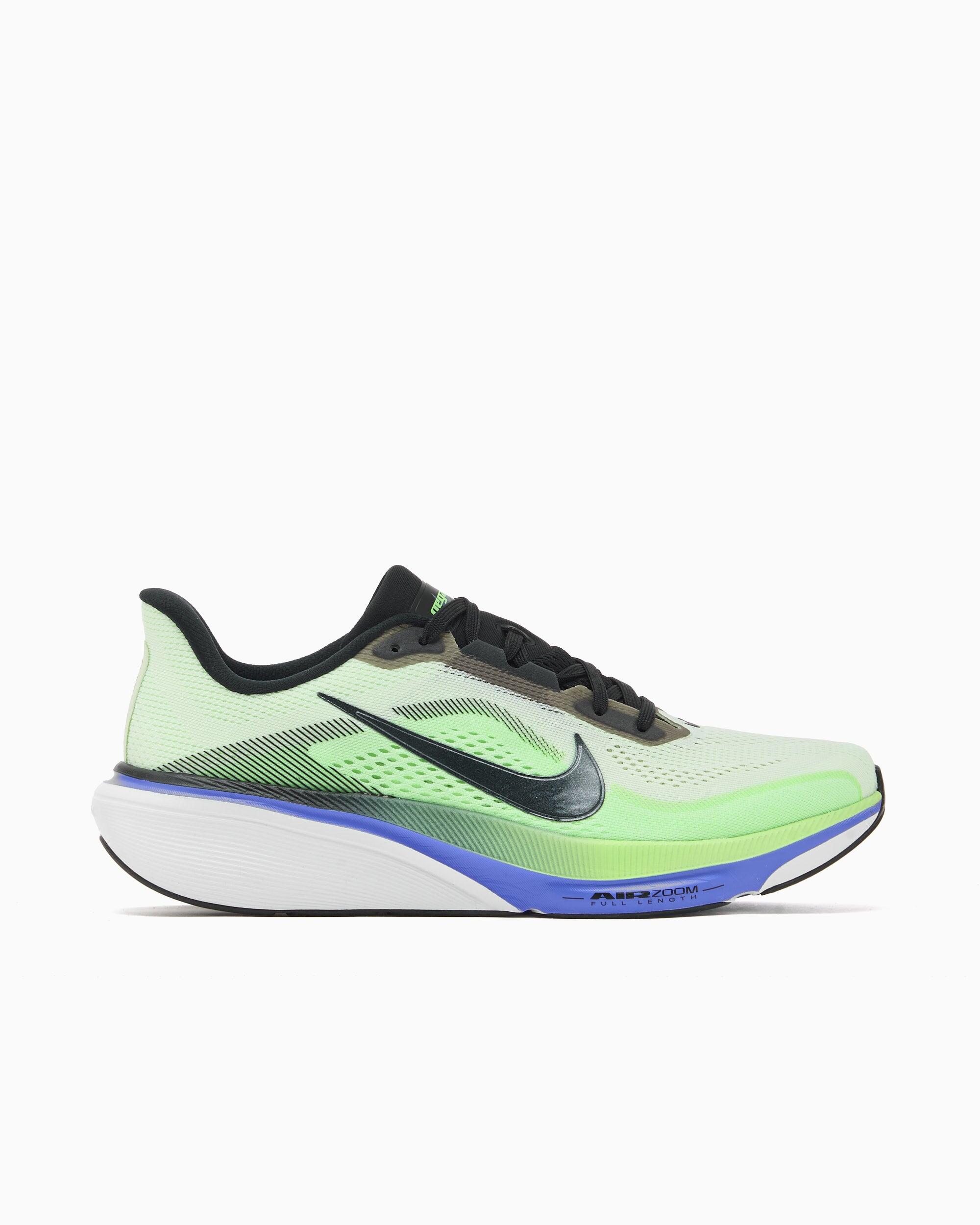 NIKE picture