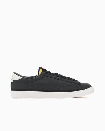 Nike Tennis Classic AC homme, chaussures basses noires taille 42.5