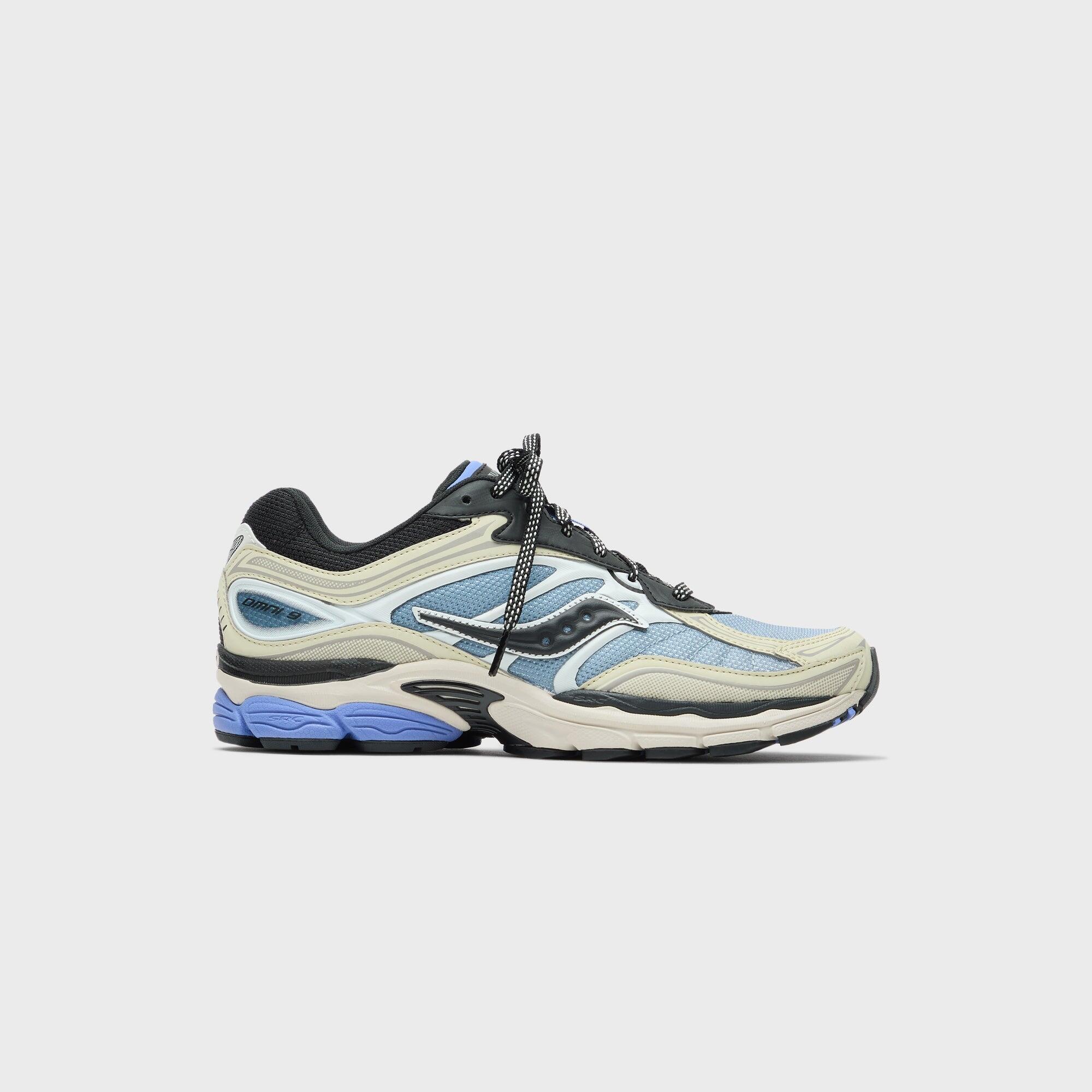 SAUCONY picture